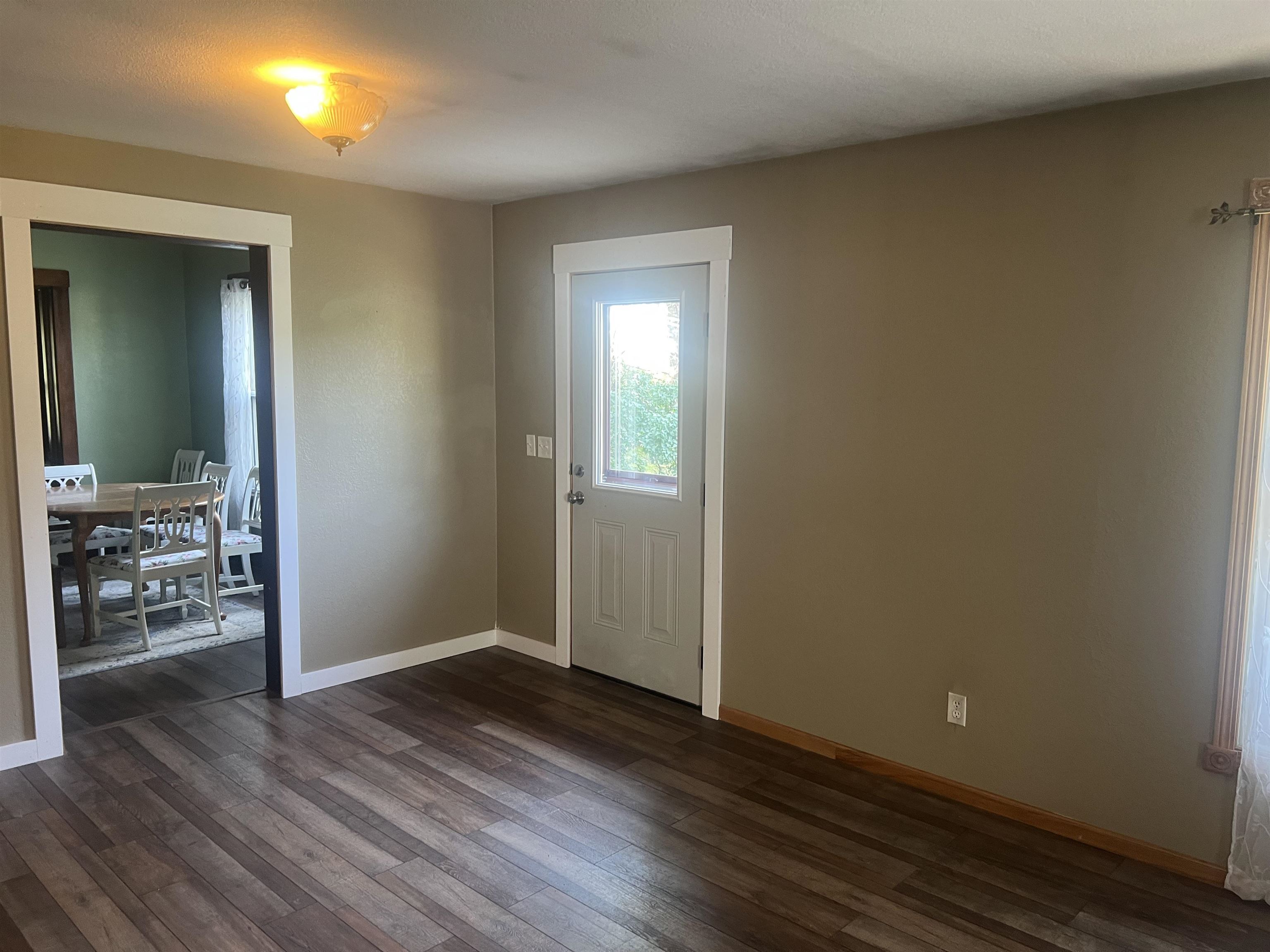 2041 N Link Rd, Salina, Kansas image 9