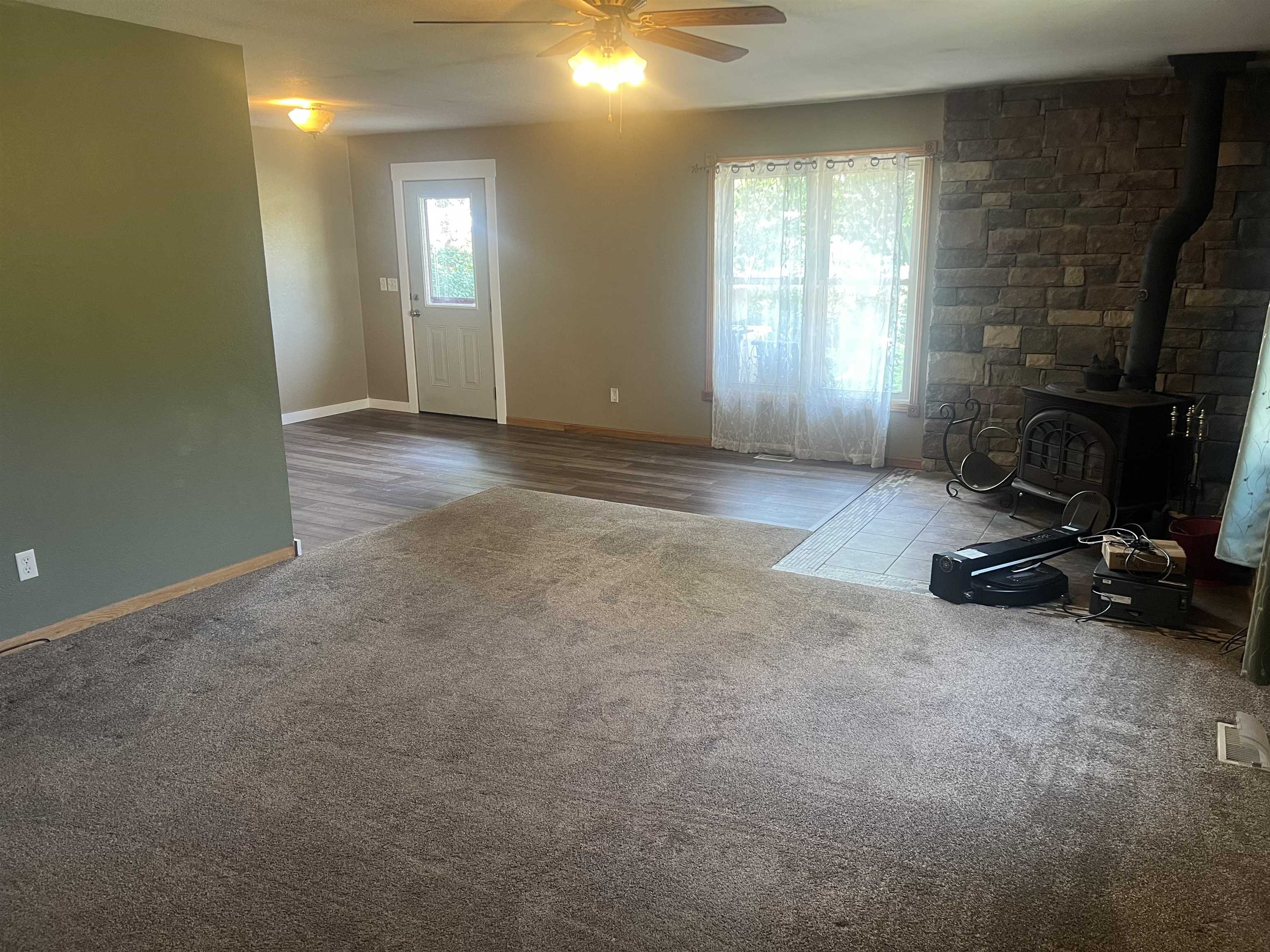 2041 N Link Rd, Salina, Kansas image 10