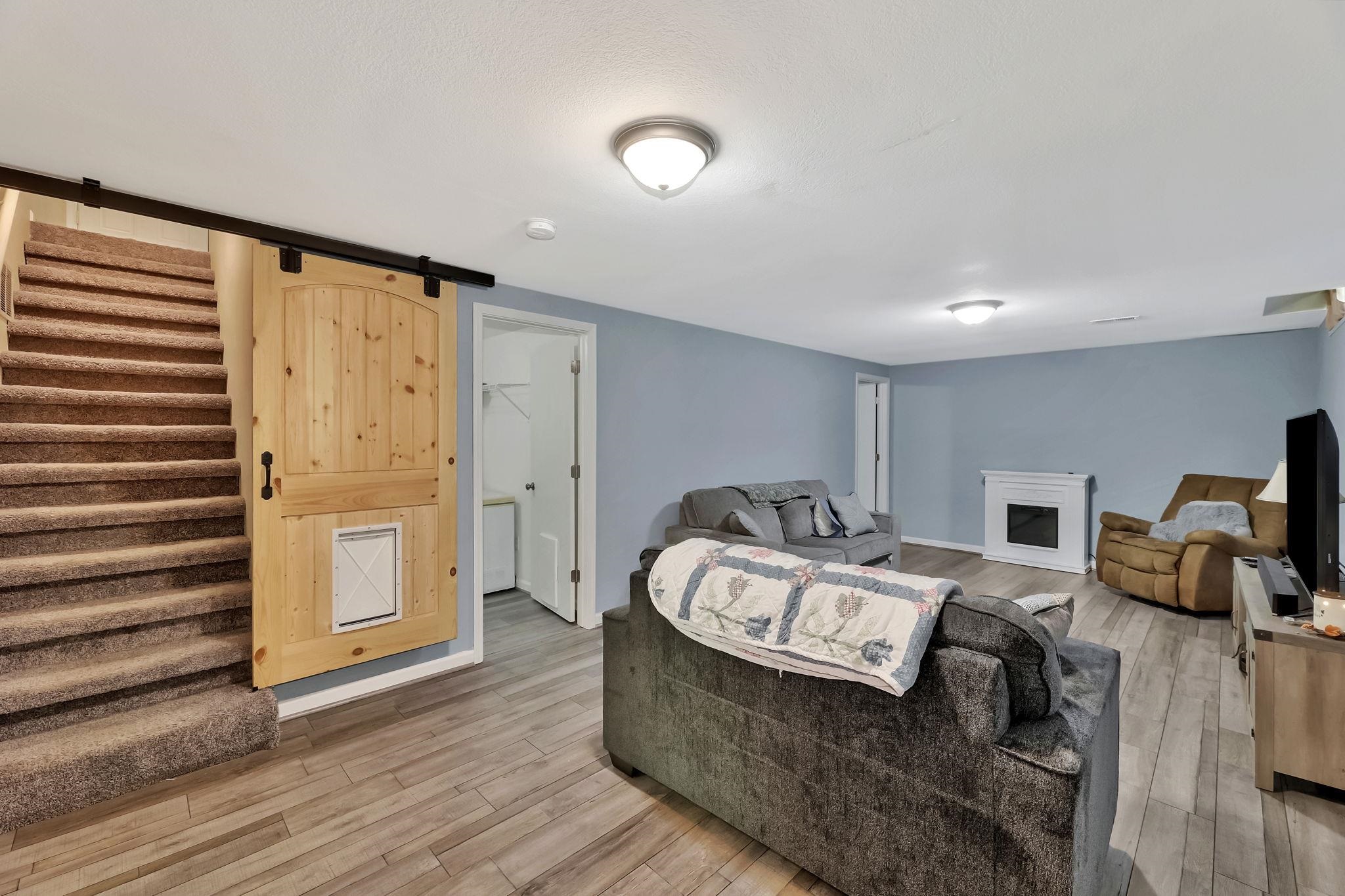 Haysville, Kansas 67060, United States, 3 Bedrooms Bedrooms, ,3 BathroomsBathrooms,Residential,Pending,61714