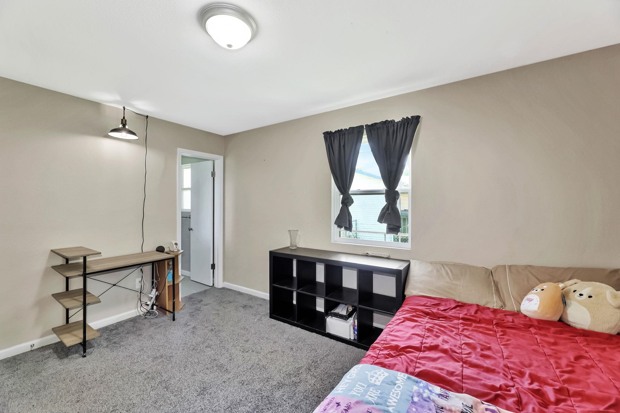 Haysville, Kansas 67060, United States, 3 Bedrooms Bedrooms, ,3 BathroomsBathrooms,Residential,Pending,61714