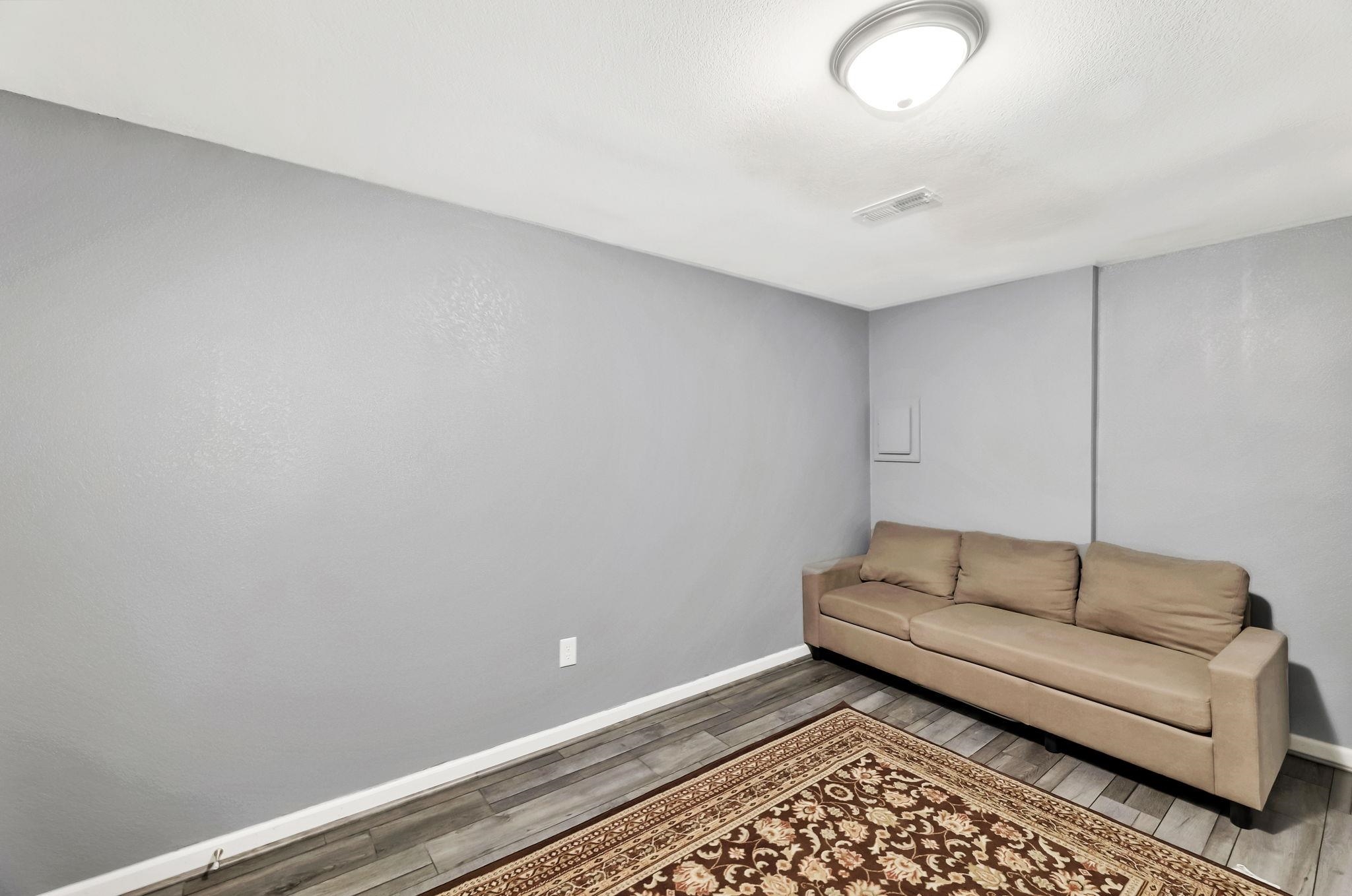 Haysville, Kansas 67060, United States, 3 Bedrooms Bedrooms, ,3 BathroomsBathrooms,Residential,Pending,61714