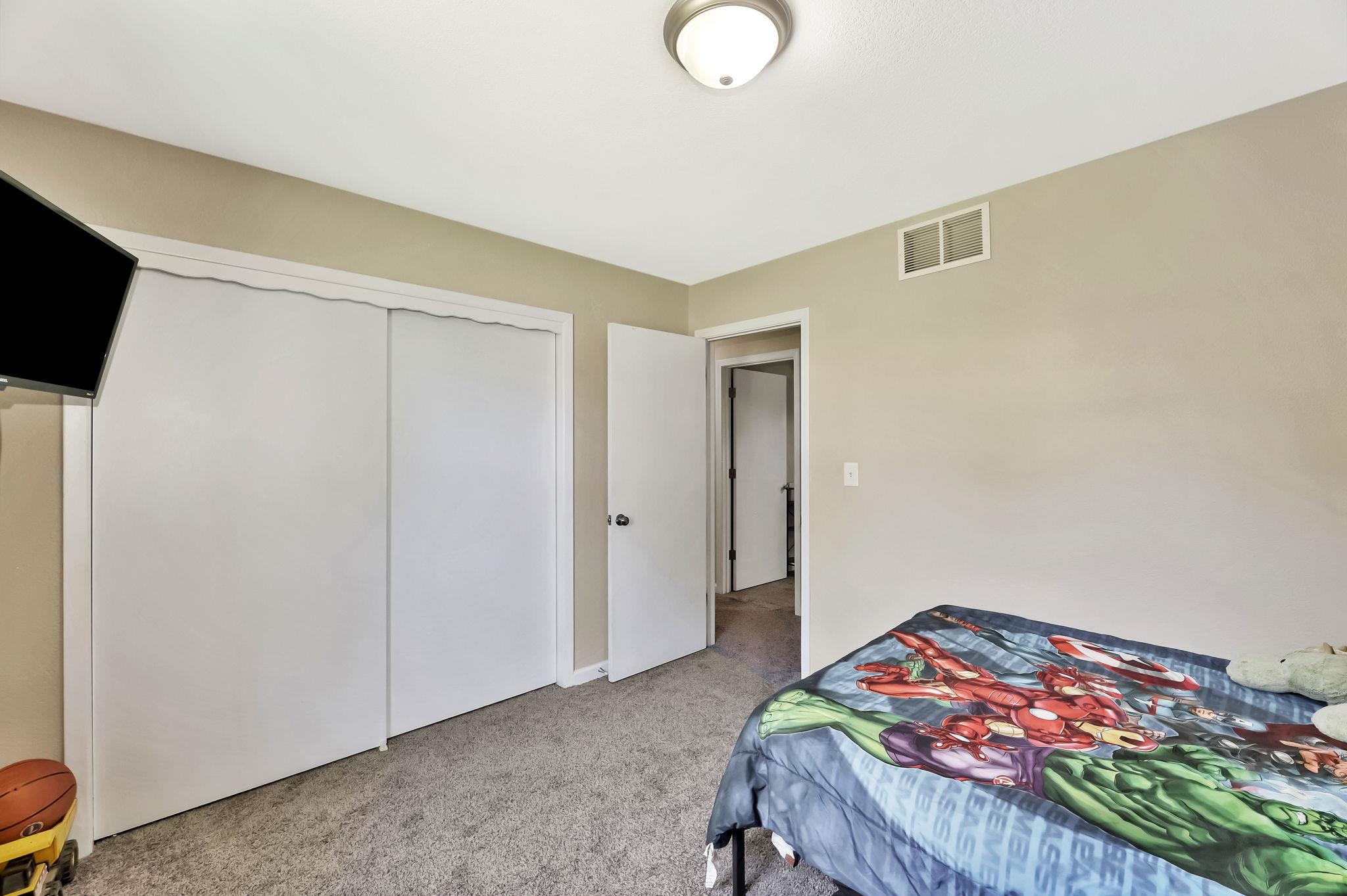 Haysville, Kansas 67060, United States, 3 Bedrooms Bedrooms, ,3 BathroomsBathrooms,Residential,Pending,61714