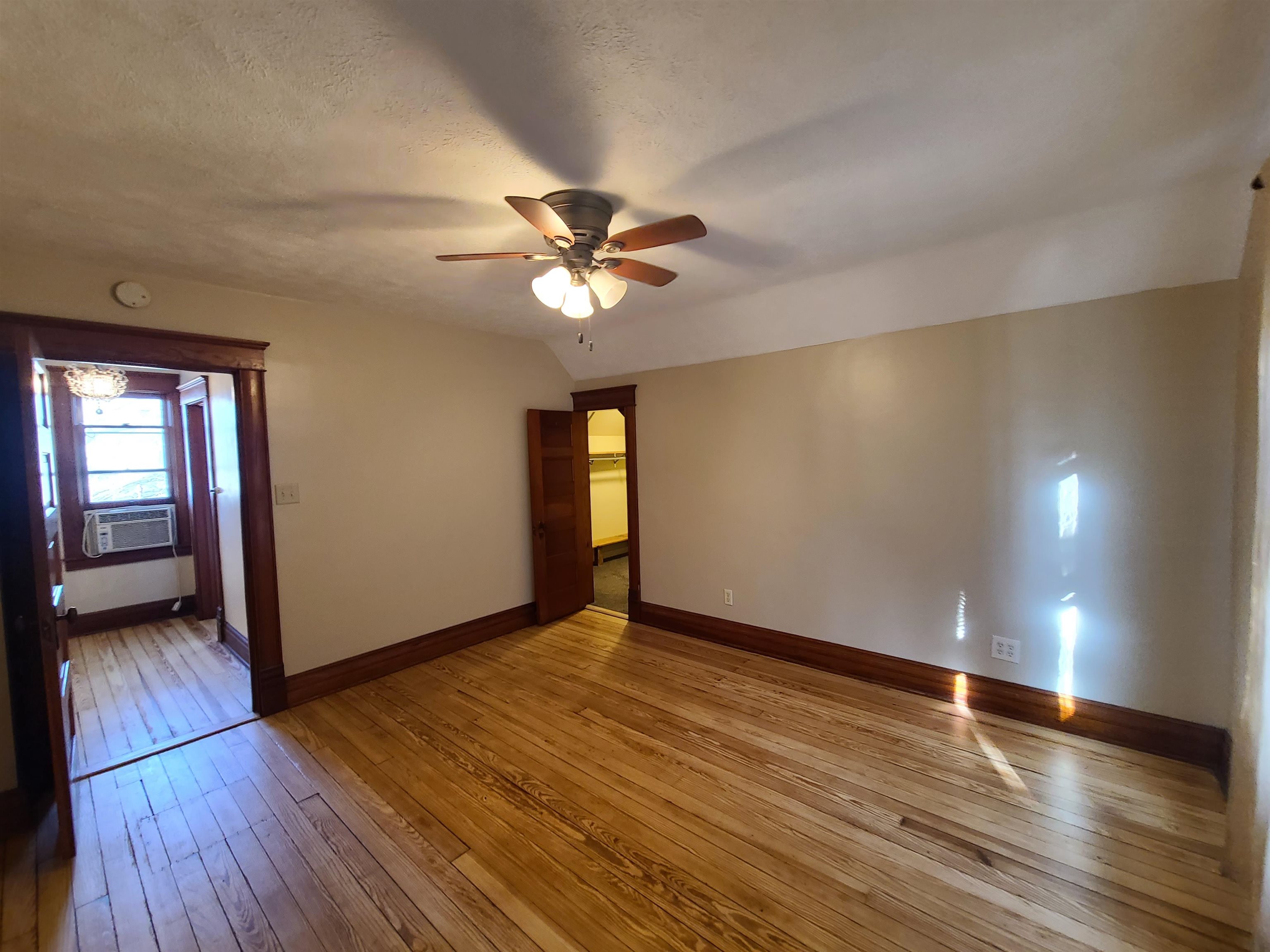 514 N Chestnut St, Lindsborg, Kansas image 20