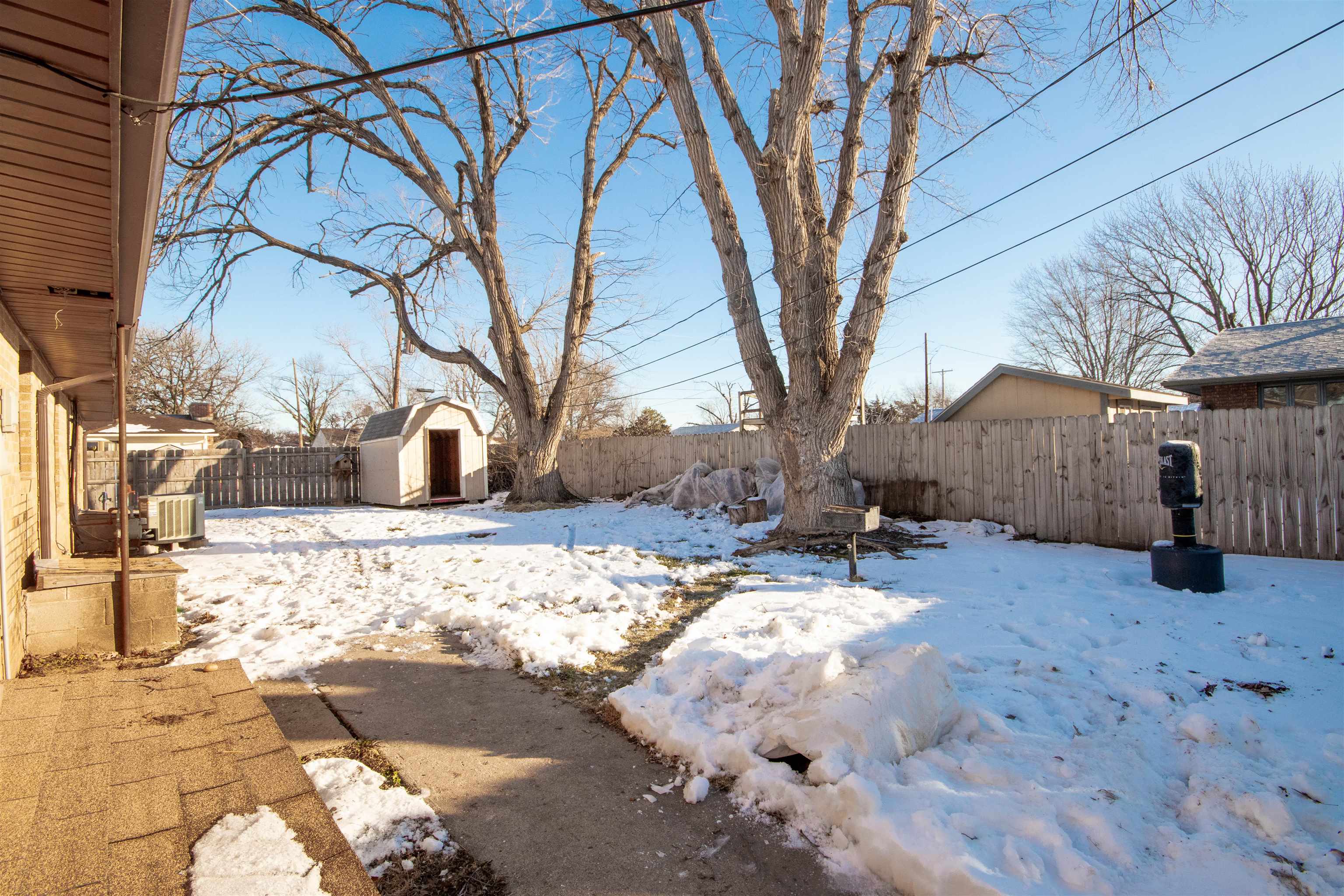 706 S Walnut St, Hutchinson, Kansas image 19