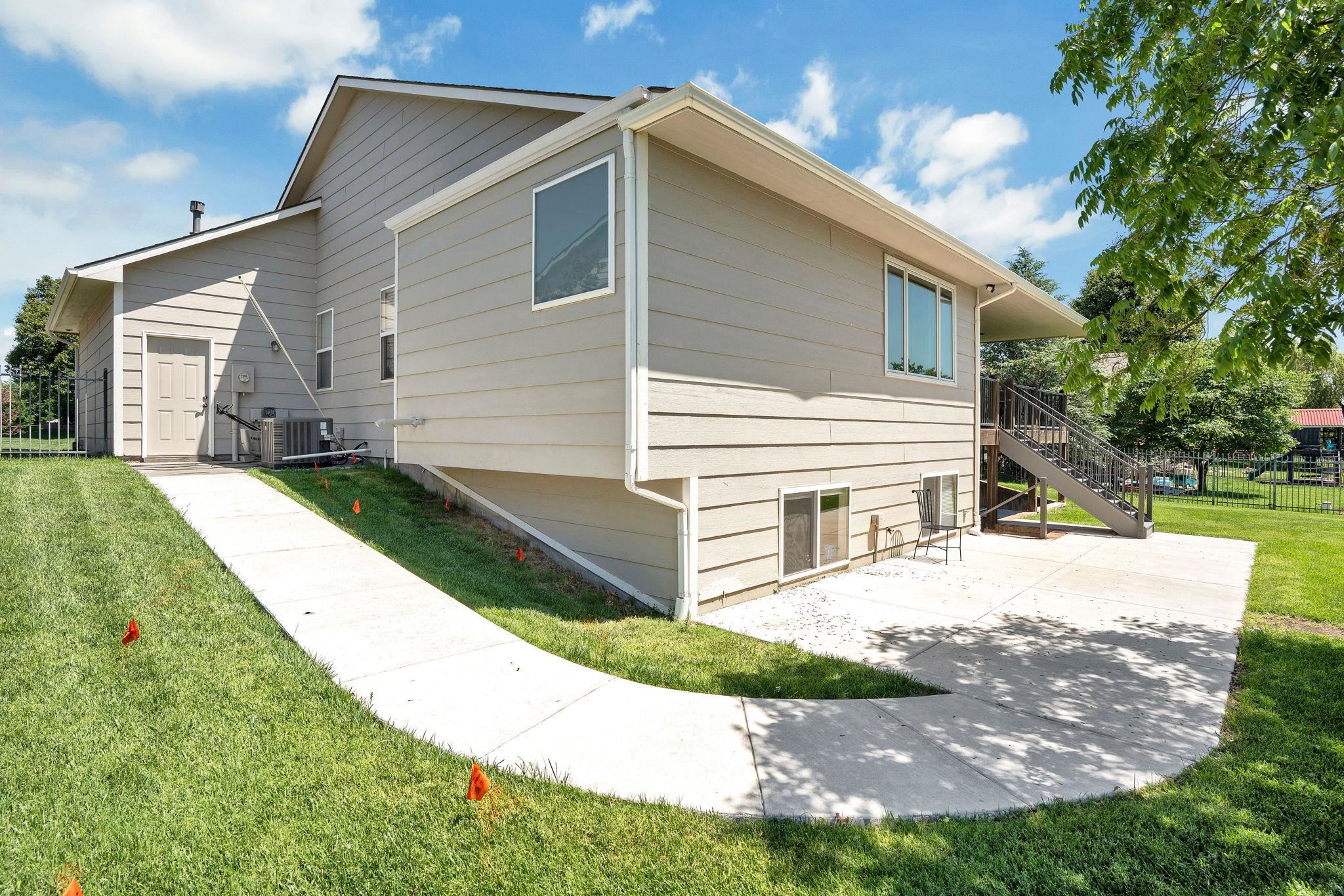 13917 W Taft St, Wichita, Kansas image 32