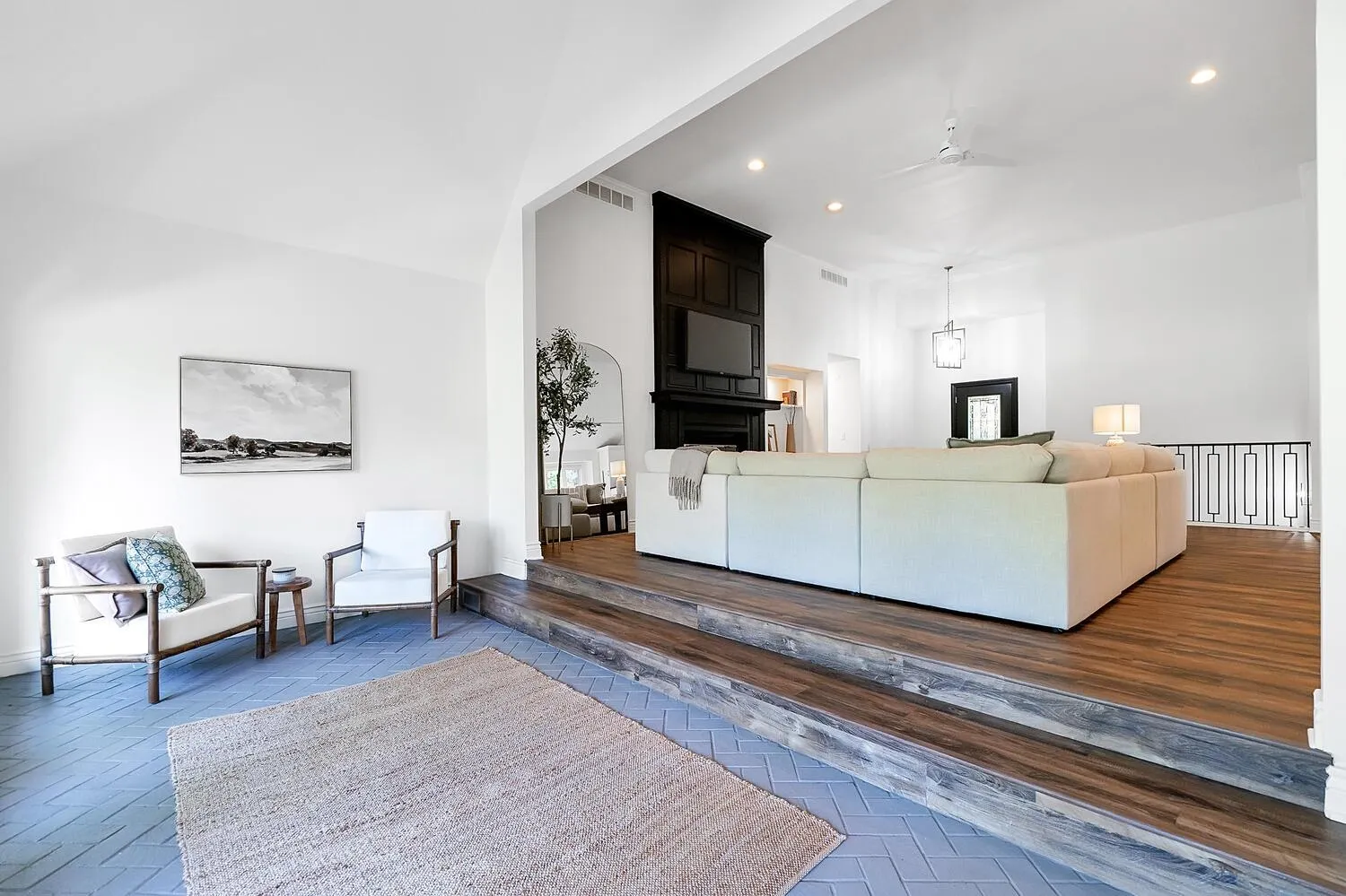 Wichita, Kansas 67226, United States, 4 Bedrooms Bedrooms, ,4 BathroomsBathrooms,Residential,Pending,159424