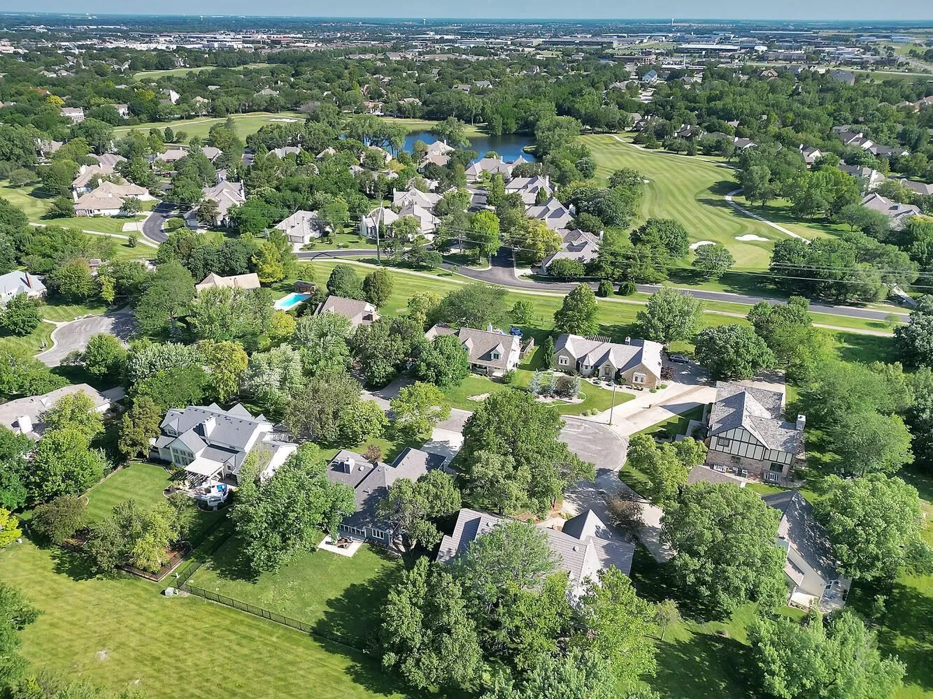 Wichita, Kansas 67226, United States, 4 Bedrooms Bedrooms, ,4 BathroomsBathrooms,Residential,Pending,159424