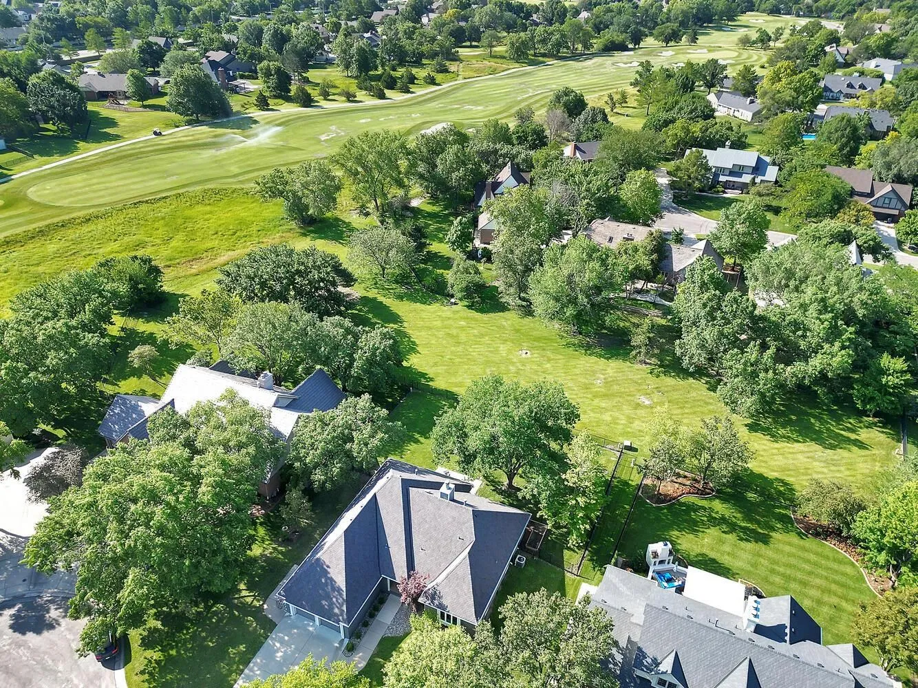 Wichita, Kansas 67226, United States, 4 Bedrooms Bedrooms, ,4 BathroomsBathrooms,Residential,Pending,159424