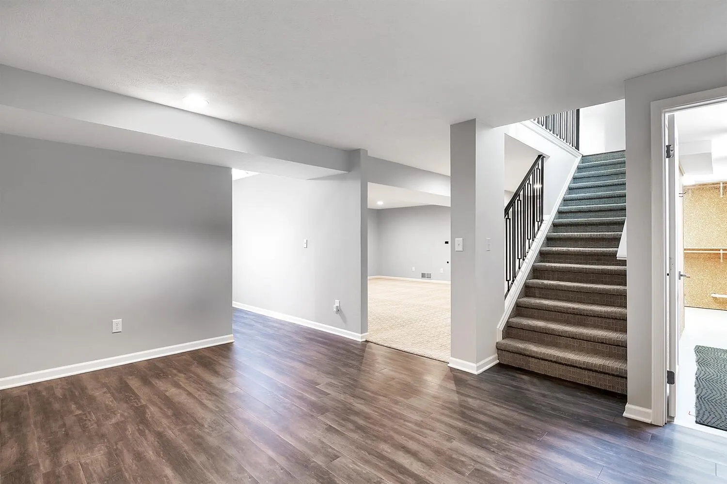 Wichita, Kansas 67226, United States, 4 Bedrooms Bedrooms, ,4 BathroomsBathrooms,Residential,Pending,159424