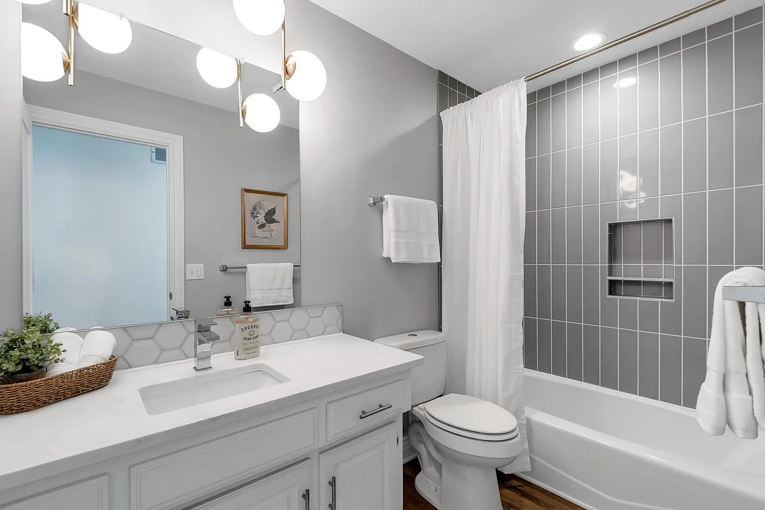 Wichita, Kansas 67226, United States, 4 Bedrooms Bedrooms, ,4 BathroomsBathrooms,Residential,Pending,159424