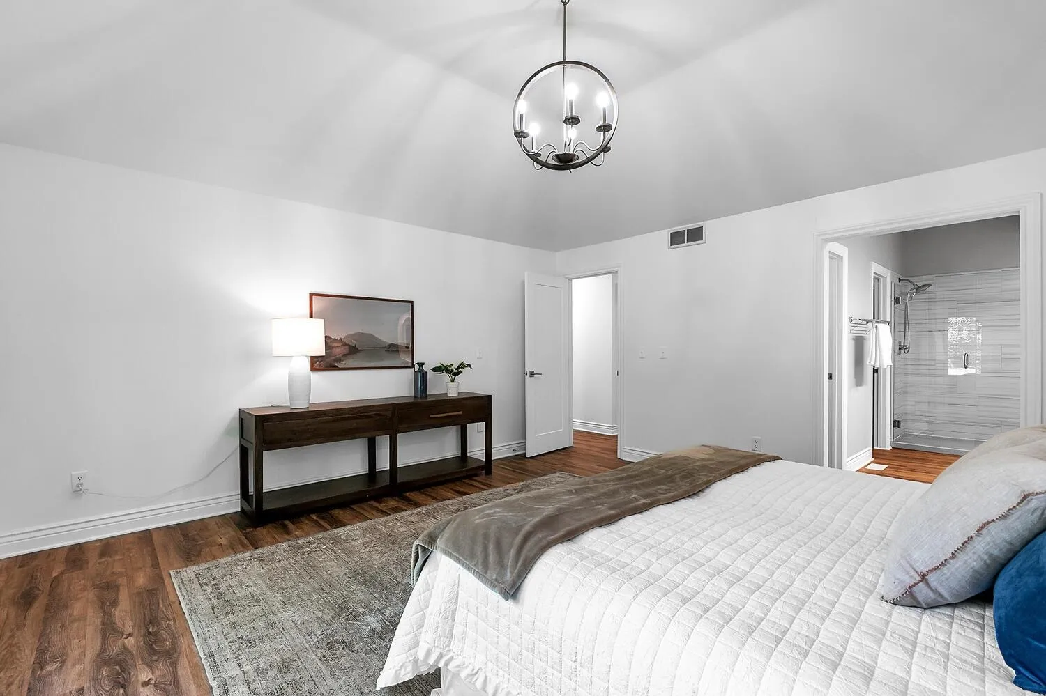 Wichita, Kansas 67226, United States, 4 Bedrooms Bedrooms, ,4 BathroomsBathrooms,Residential,Pending,159424