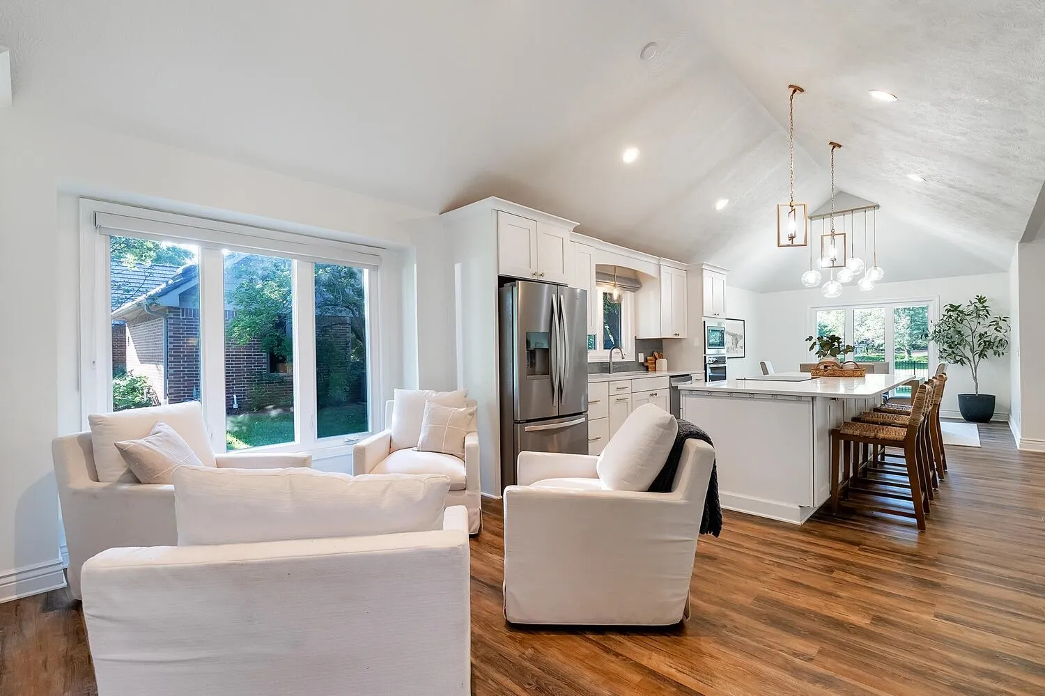 Wichita, Kansas 67226, United States, 4 Bedrooms Bedrooms, ,4 BathroomsBathrooms,Residential,Pending,159424