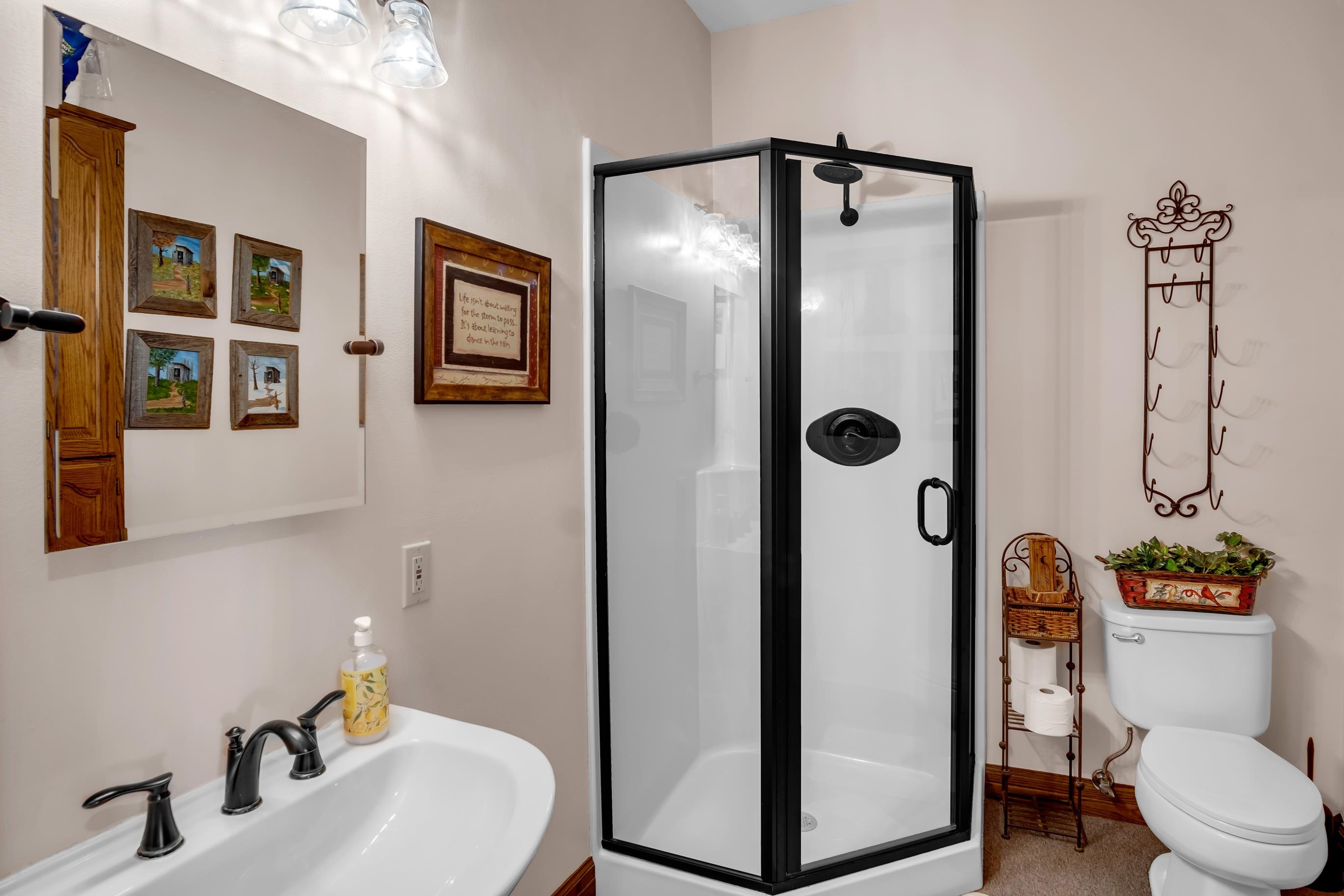 317 N Elm St, Hillsboro, Kansas image 13