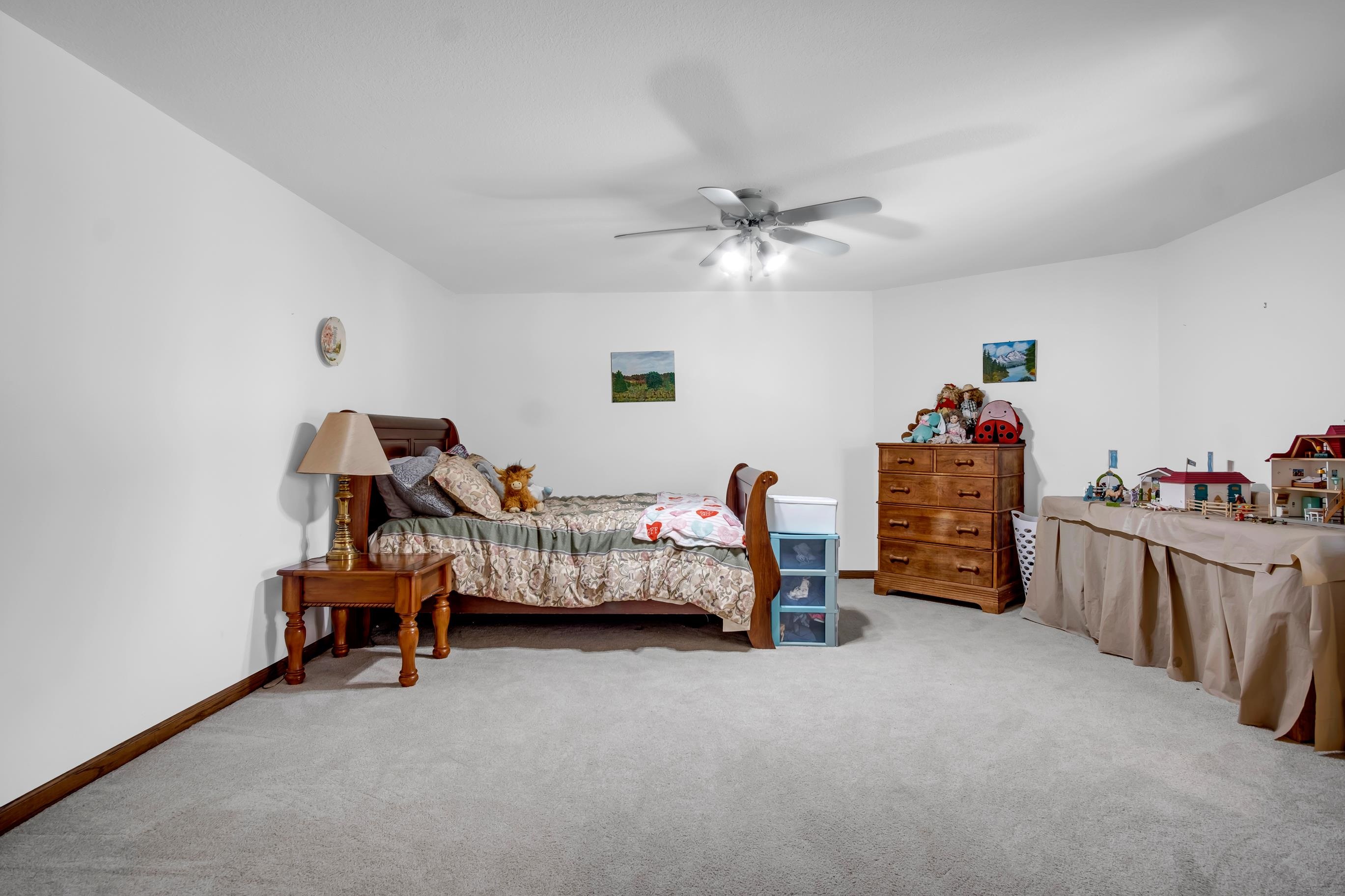 317 N Elm St, Hillsboro, Kansas image 26