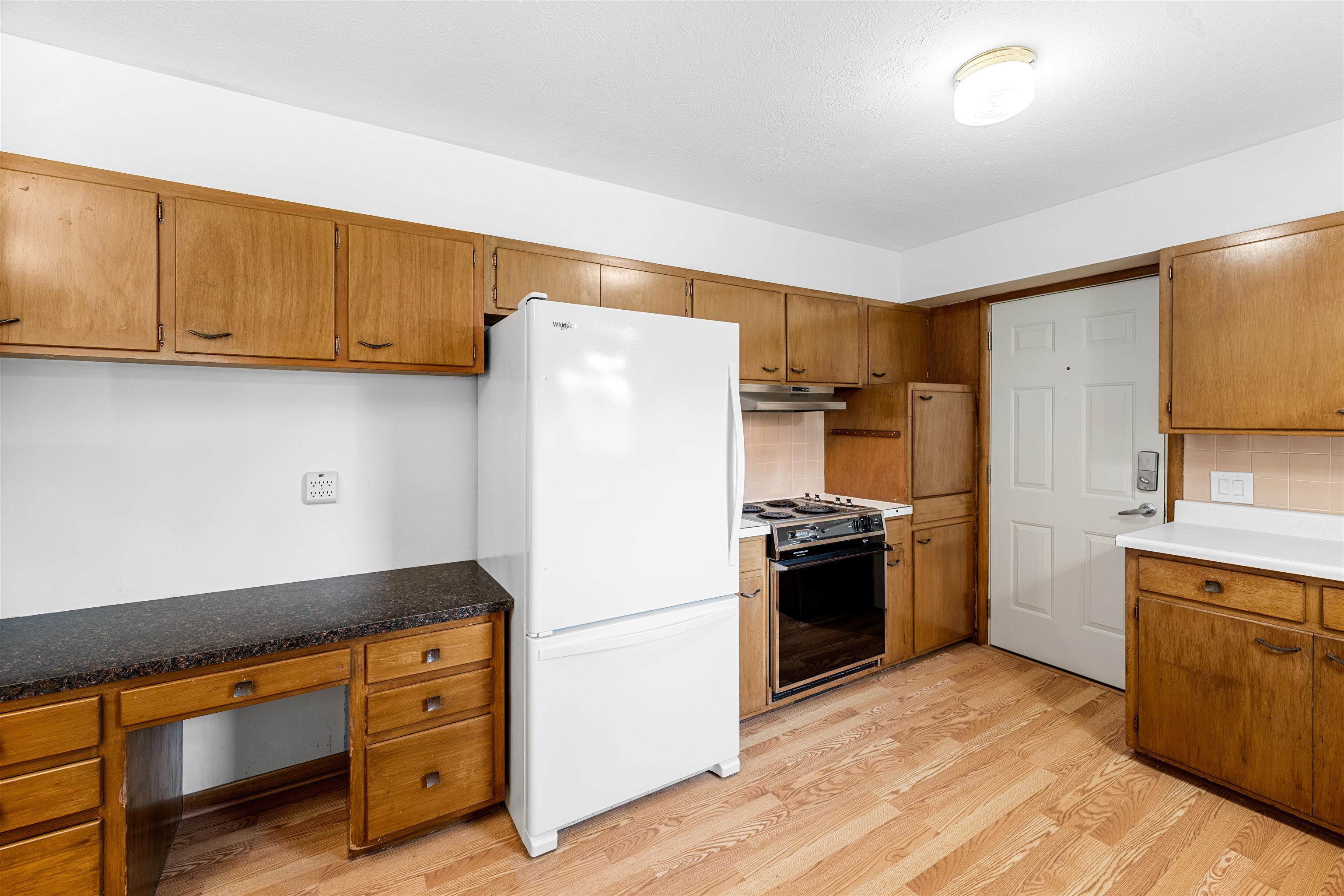 2015 Roach St, Salina, Kansas image 6