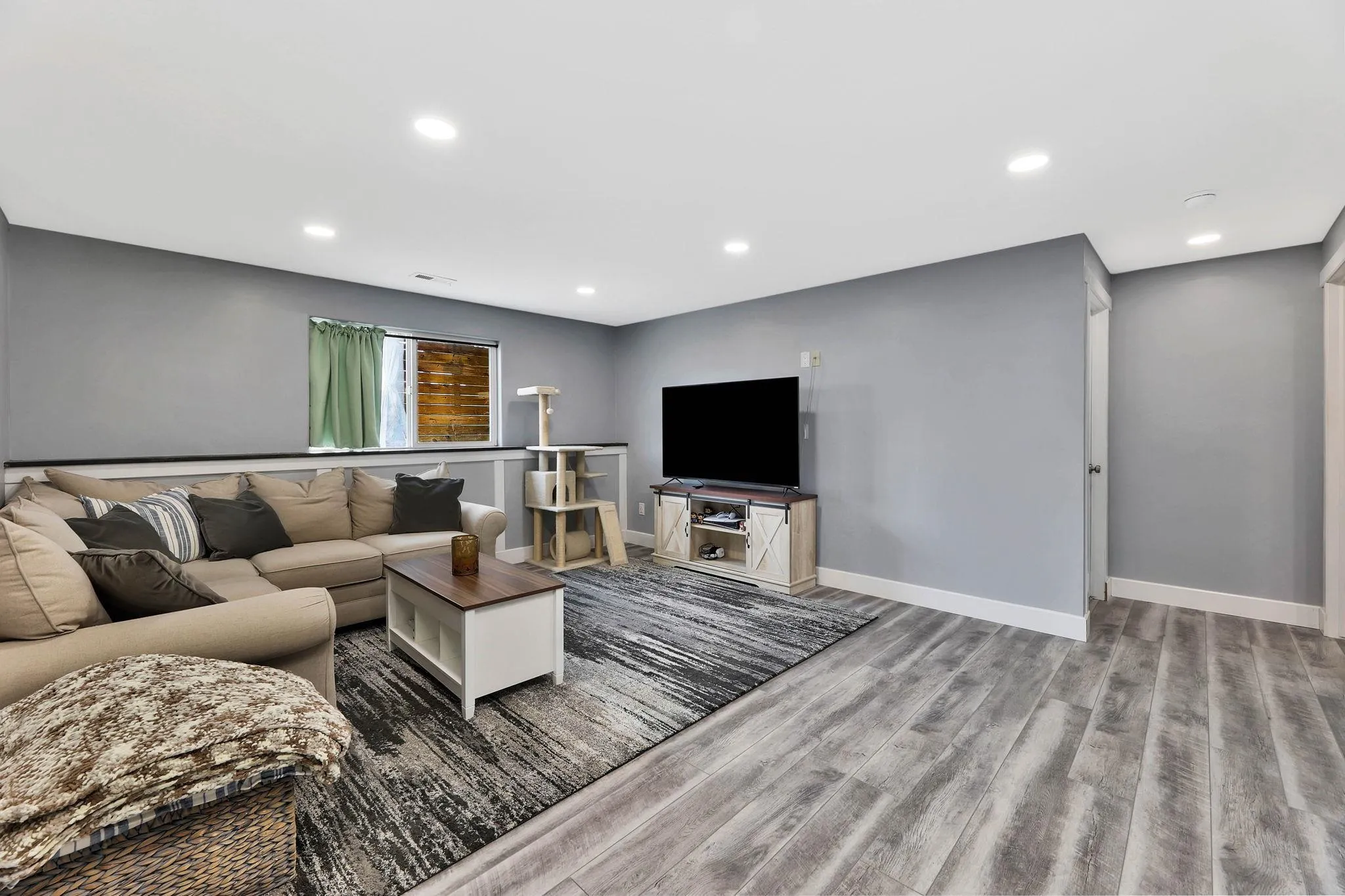 Derby, Kansas 67037, United States, 4 Bedrooms Bedrooms, ,3 BathroomsBathrooms,Residential,Pending,822