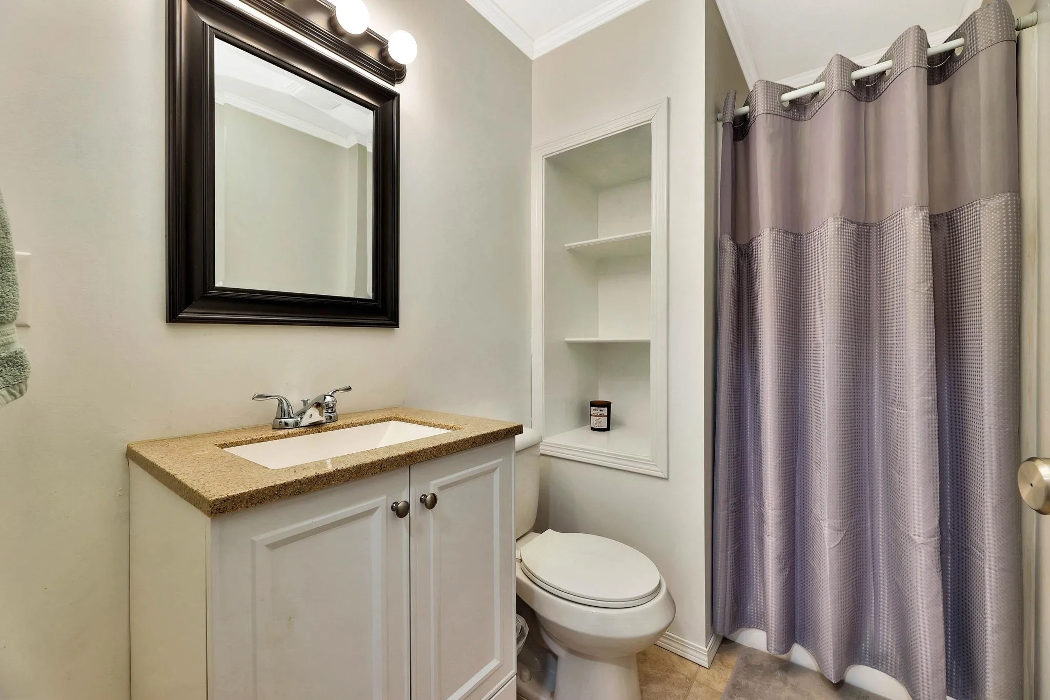 Derby, Kansas 67037, United States, 4 Bedrooms Bedrooms, ,3 BathroomsBathrooms,Residential,Pending,822