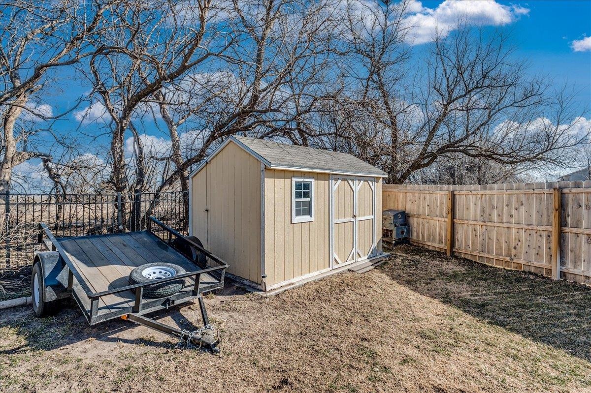 10930 W Hollywood Ct, Wichita, Kansas image 32