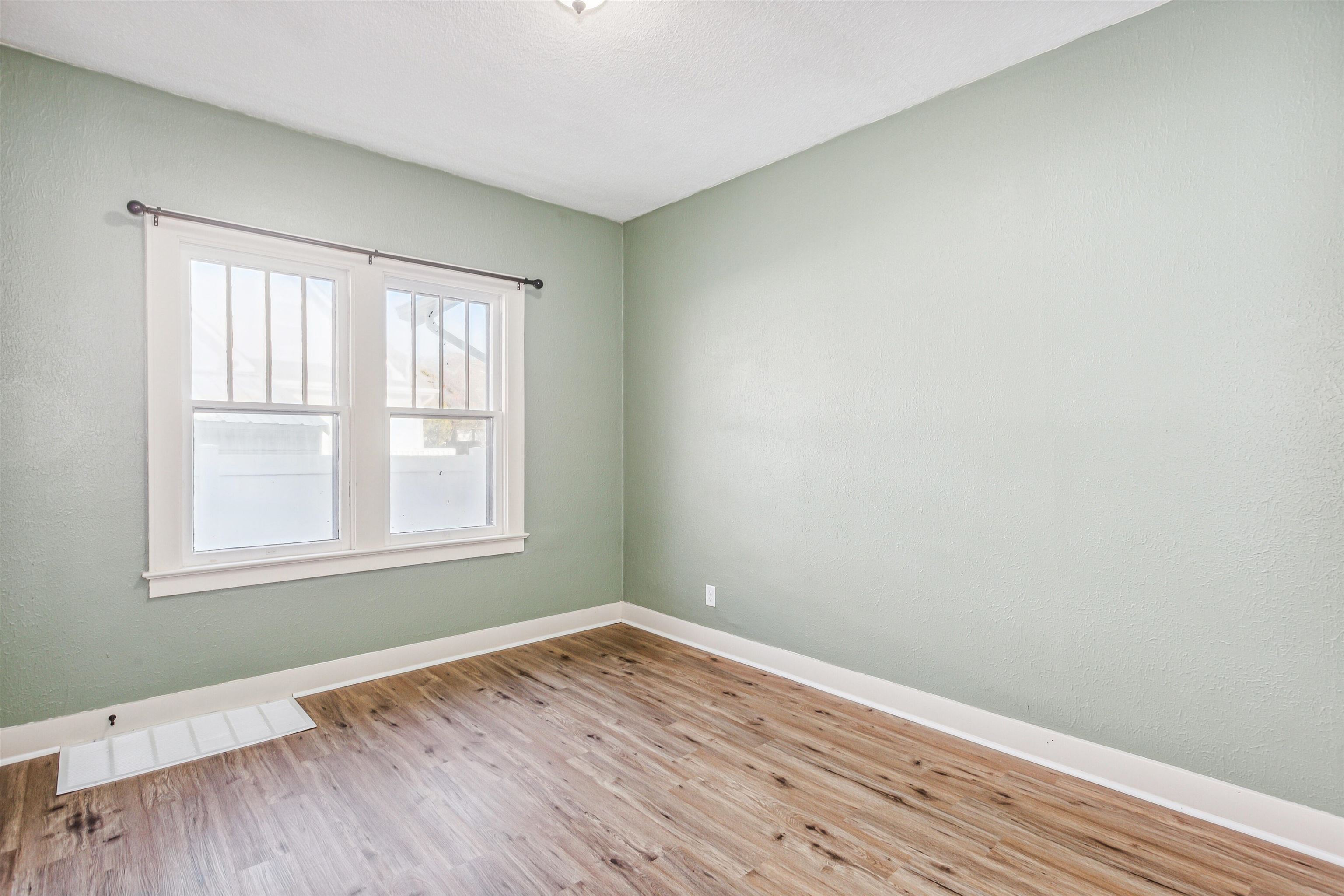 417 N High St, Newton, Kansas image 13