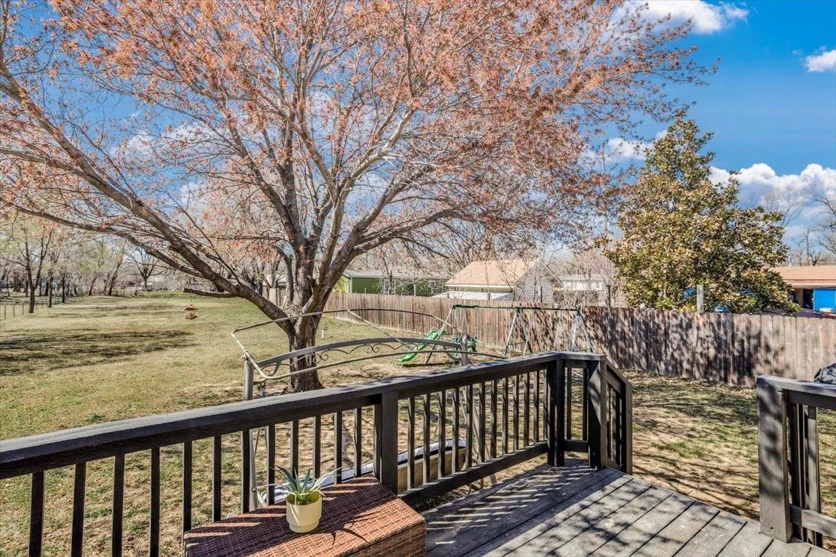 Wichita, Kansas 67212, United States, 2 Bedrooms Bedrooms, ,2 BathroomsBathrooms,Residential,Pending,94584