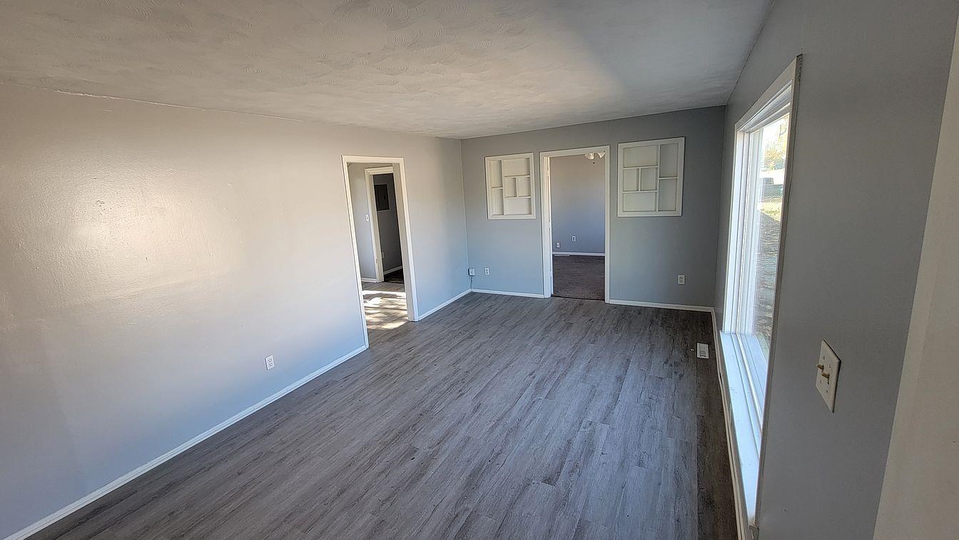 901 W 44th St S St, Wichita, Kansas image 3