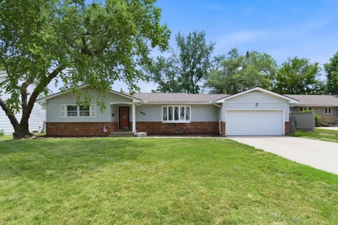 Homes For Sale - 6521 E Farmview St<br/> Sedgwick County, Wichita, KS 67206