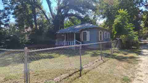 Homes For Sale - 241 N Saint Clair Ave<br/> Wichita, KS 67203