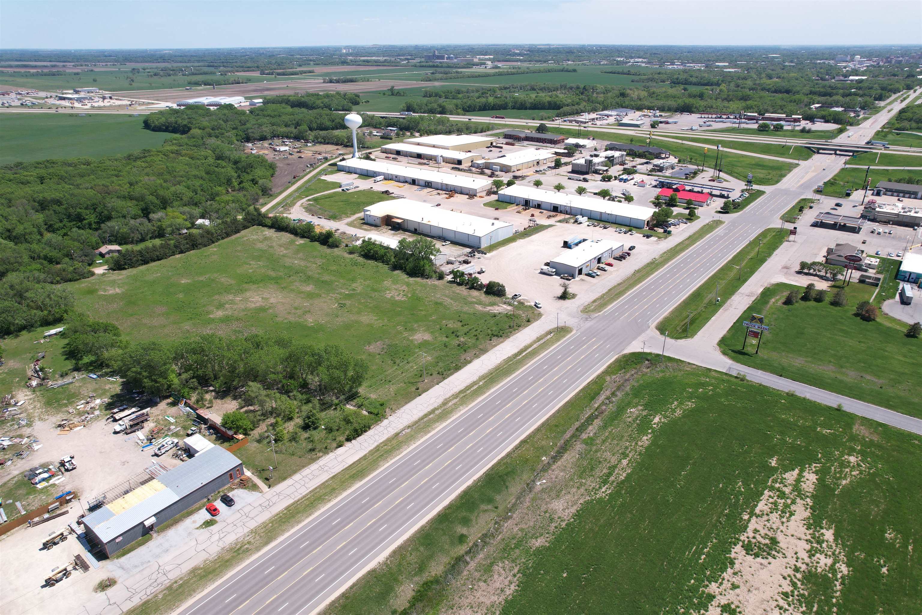 2410 N 9th St, Salina, Kansas image 2