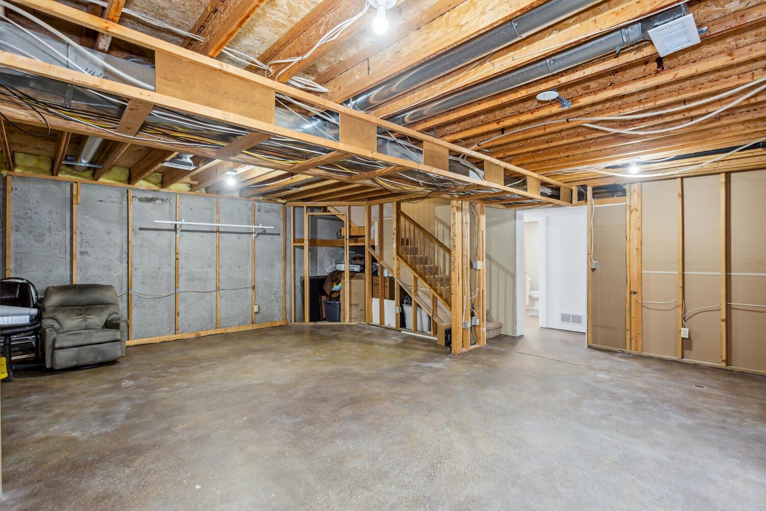 Colwich, Kansas 67030, United States, 3 Bedrooms Bedrooms, ,3 BathroomsBathrooms,Residential,Pending,48902