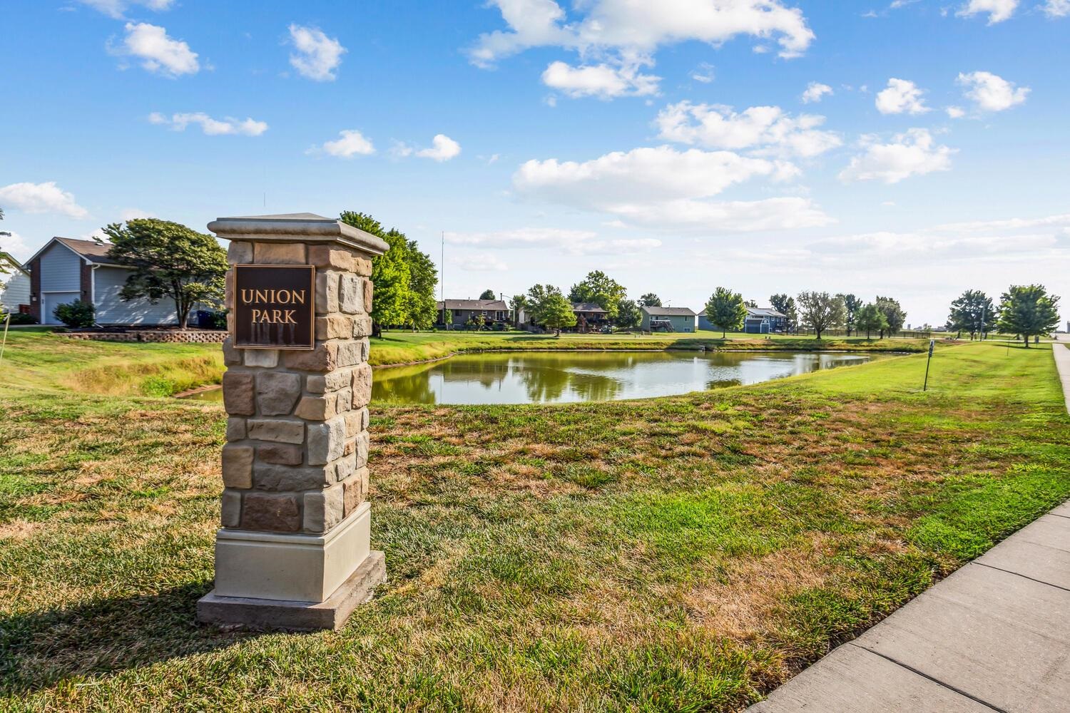 Colwich, Kansas 67030, United States, 3 Bedrooms Bedrooms, ,3 BathroomsBathrooms,Residential,Pending,48902