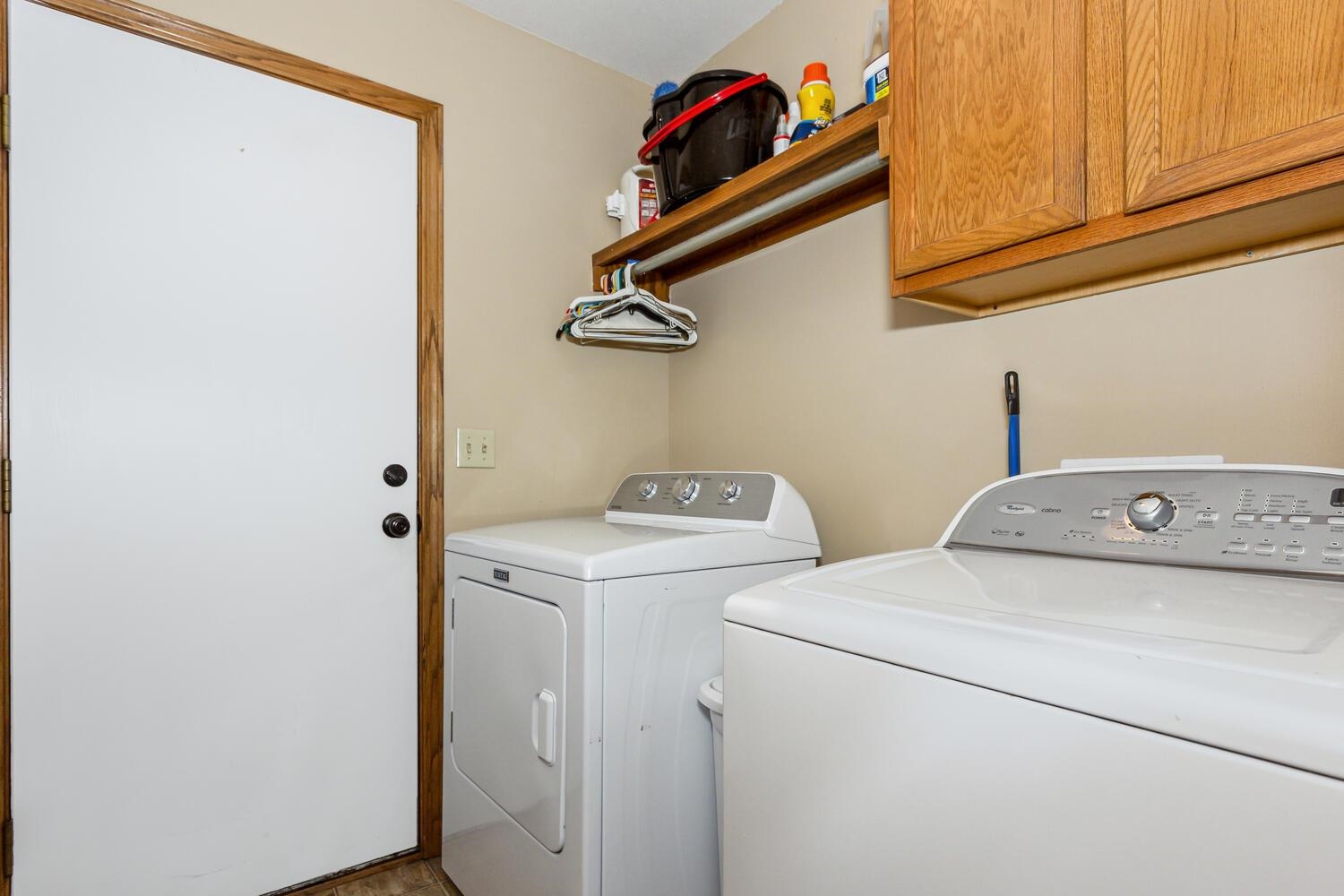 Colwich, Kansas 67030, United States, 3 Bedrooms Bedrooms, ,3 BathroomsBathrooms,Residential,Pending,48902