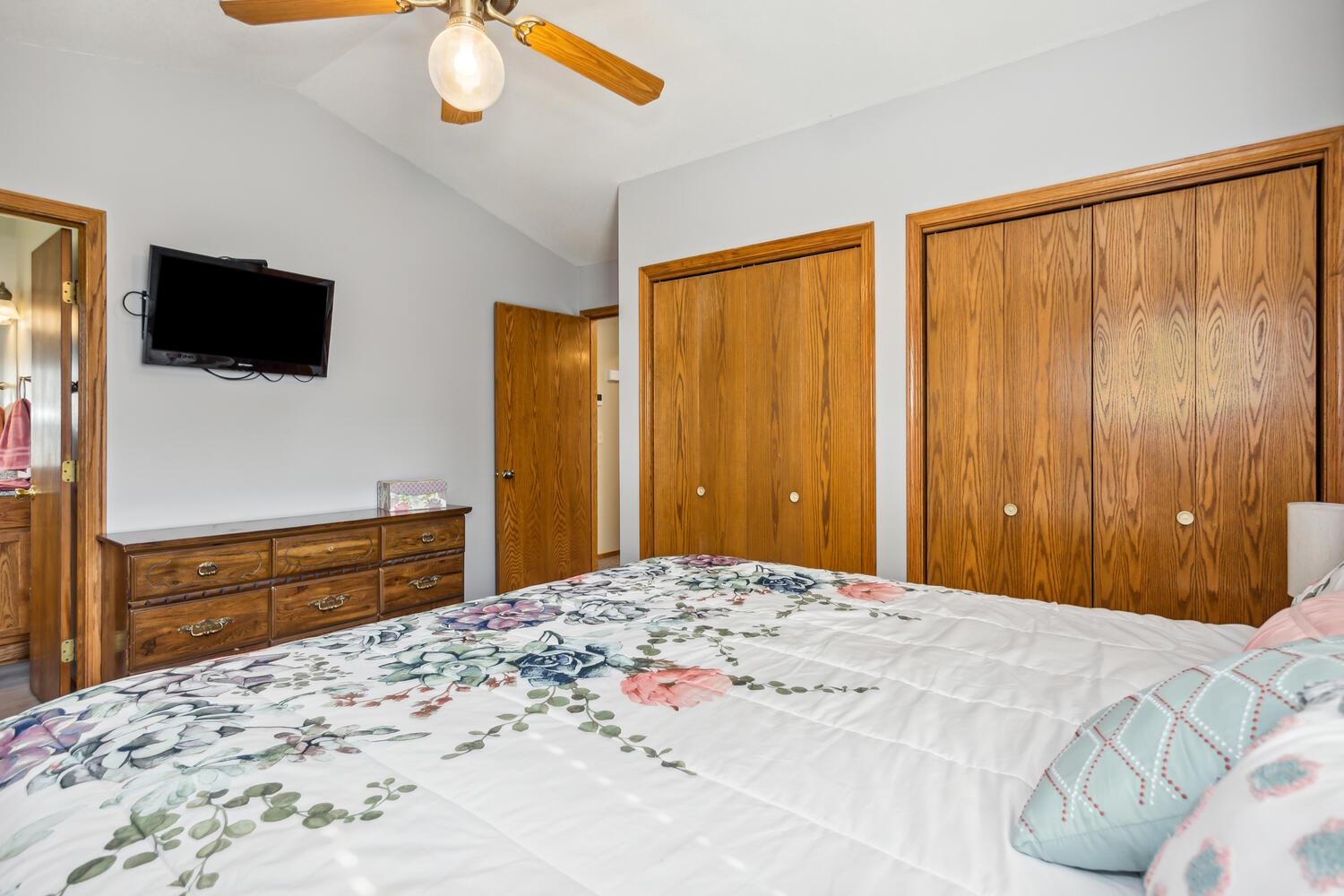 Colwich, Kansas 67030, United States, 3 Bedrooms Bedrooms, ,3 BathroomsBathrooms,Residential,Pending,48902