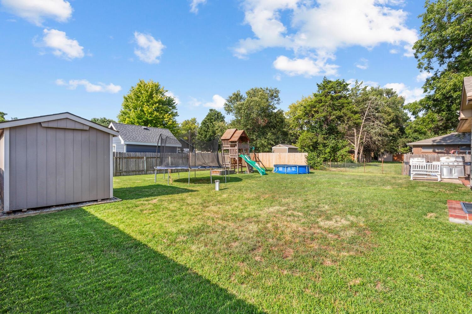 Colwich, Kansas 67030, United States, 3 Bedrooms Bedrooms, ,3 BathroomsBathrooms,Residential,Pending,48902