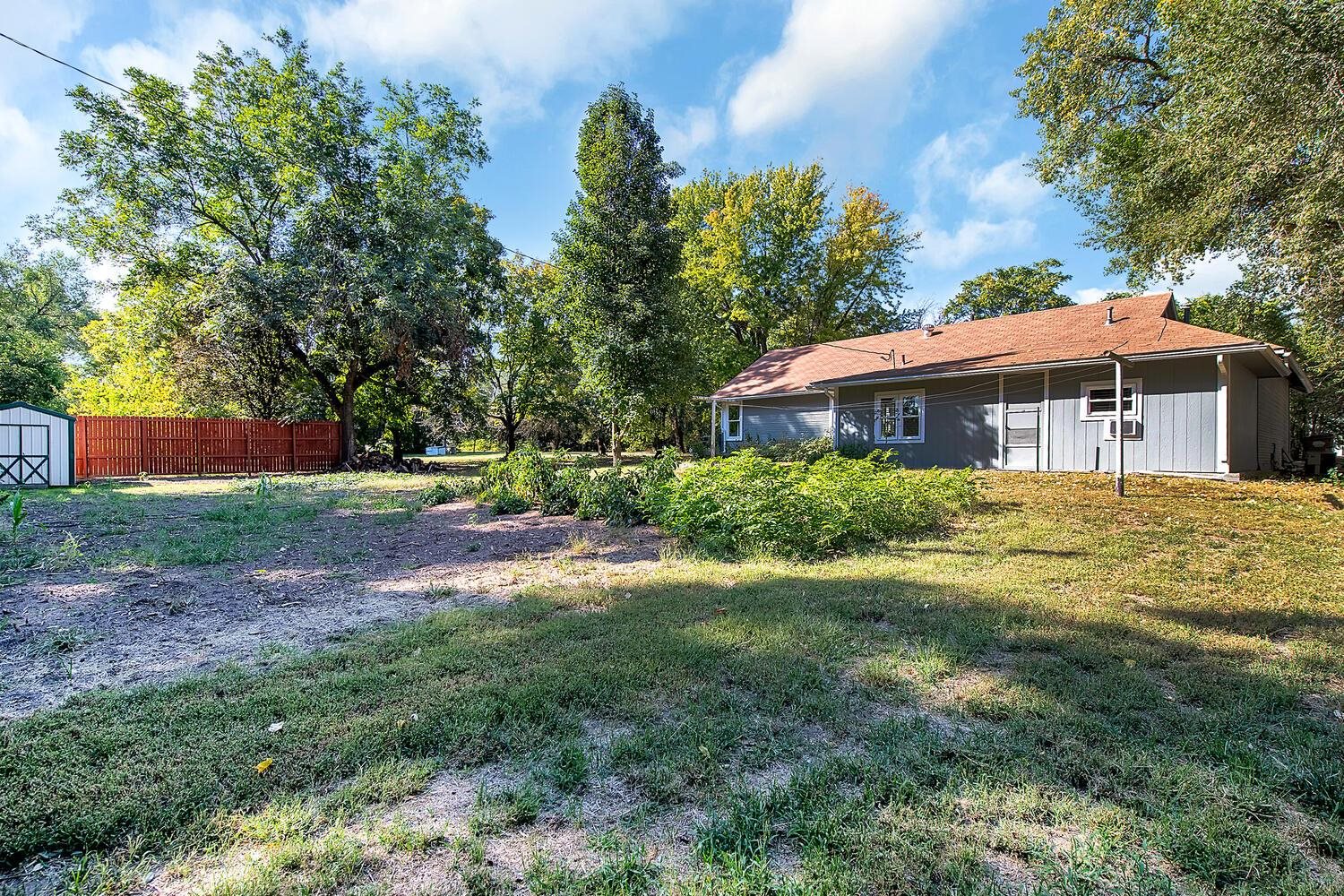 216 N Race St, Arlington, Kansas image 34