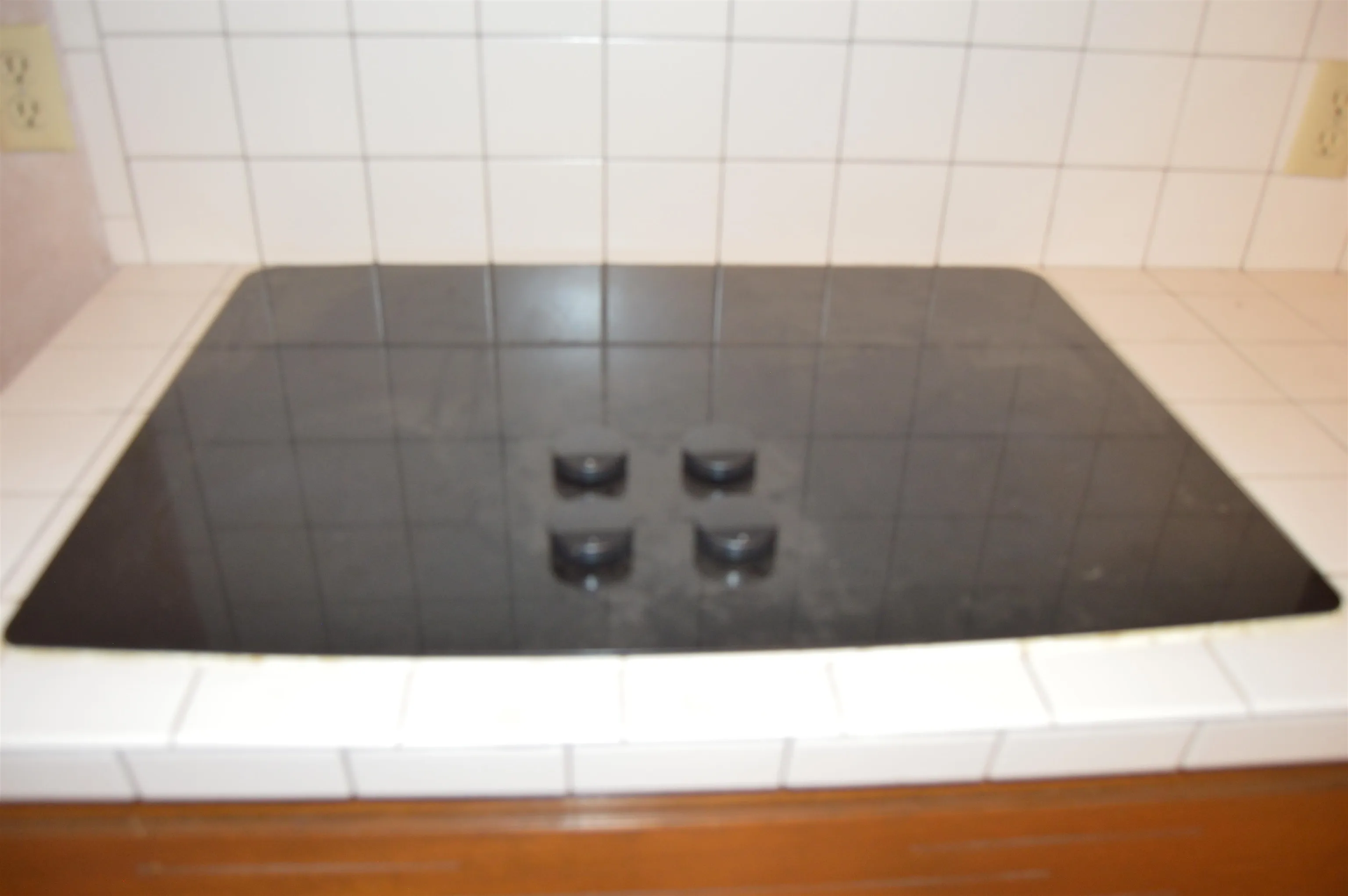 Wichita, Kansas 67211, United States, 3 Bedrooms Bedrooms, ,3 BathroomsBathrooms,Residential,Pending,46782