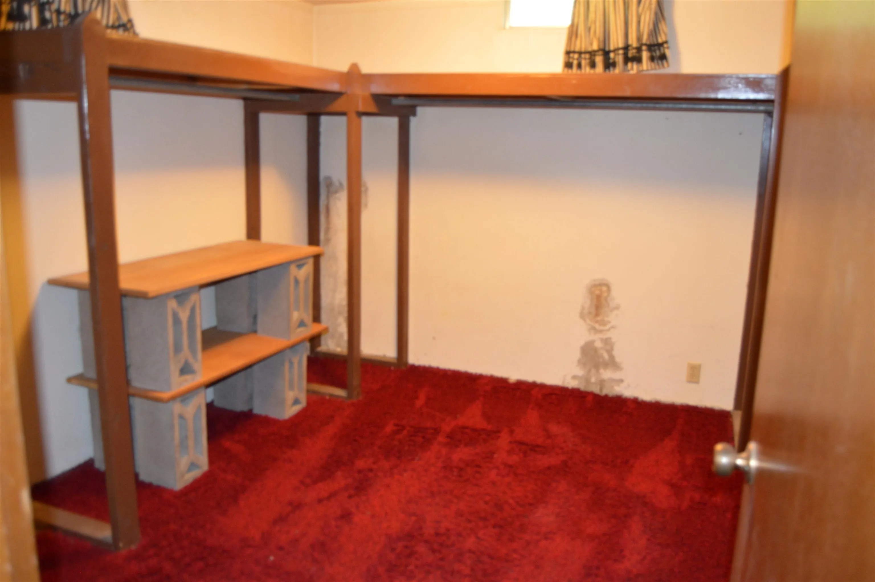 Wichita, Kansas 67211, United States, 3 Bedrooms Bedrooms, ,3 BathroomsBathrooms,Residential,Pending,46782