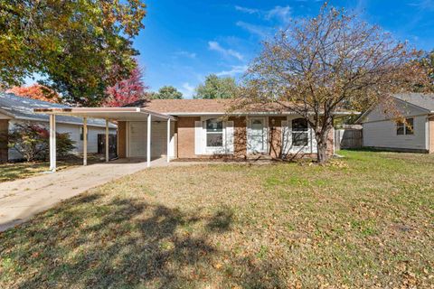 Homes For Sale - 1111 E 7th St<br/> Wellington, KS 67152