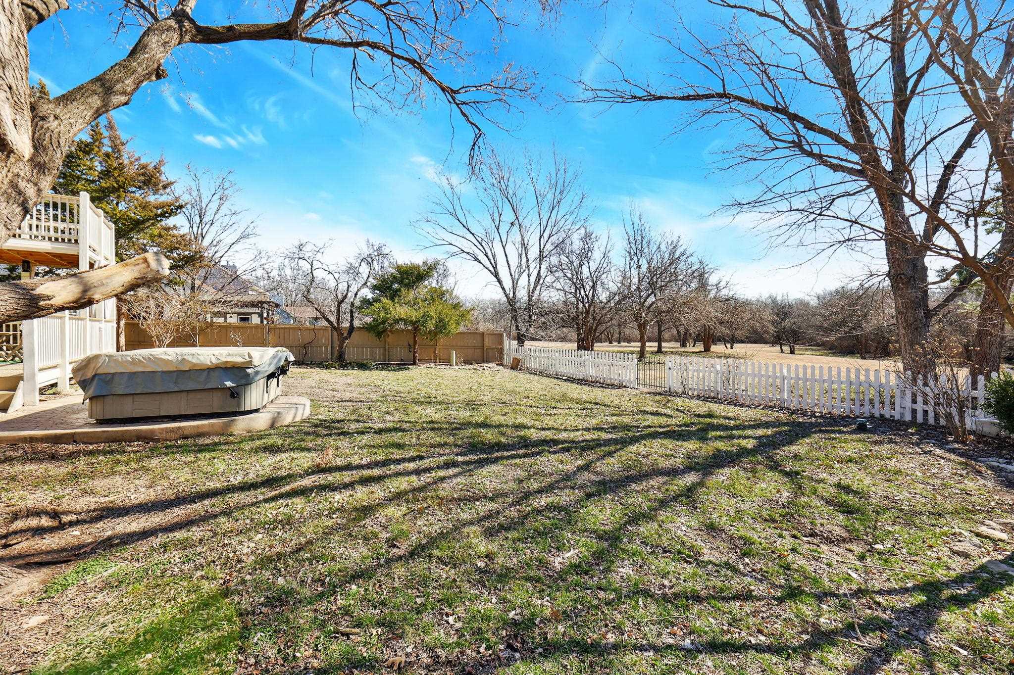 Wichita, Kansas 67226, United States, 4 Bedrooms Bedrooms, ,4 BathroomsBathrooms,Residential,Pending,64326