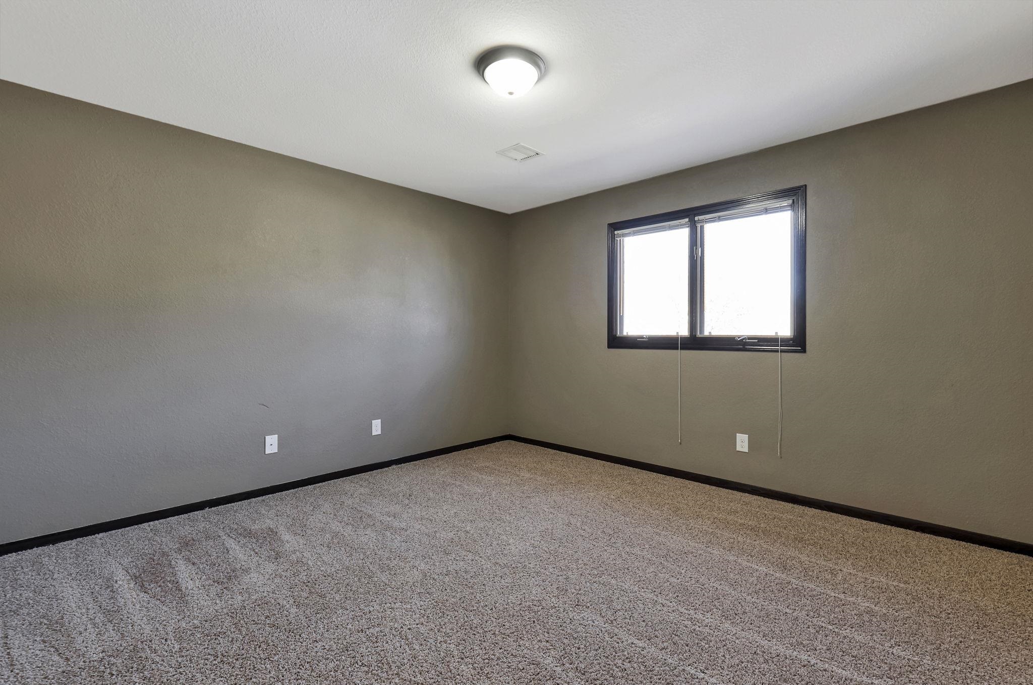 Wichita, Kansas 67226, United States, 4 Bedrooms Bedrooms, ,4 BathroomsBathrooms,Residential,Pending,64326