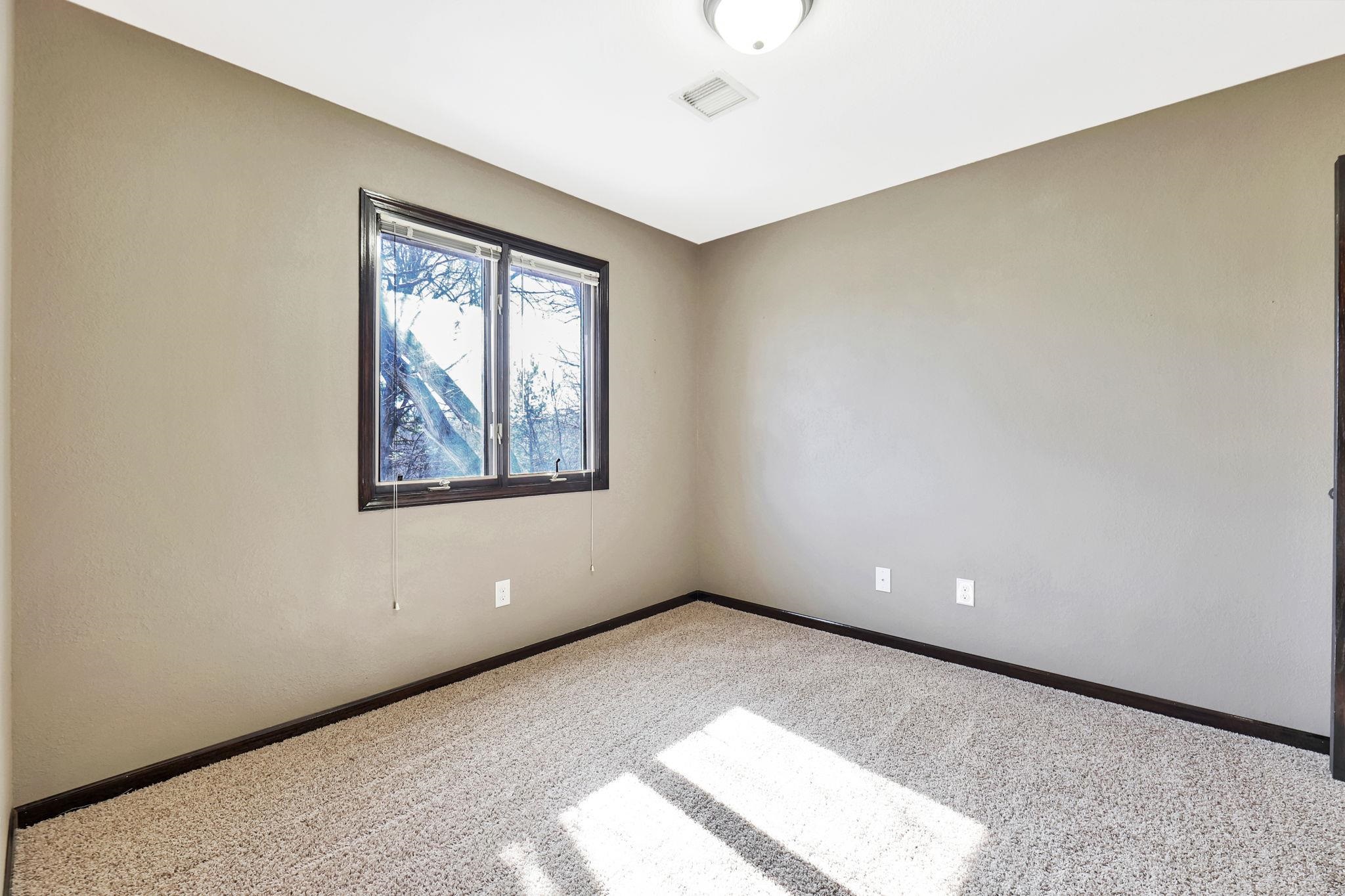 Wichita, Kansas 67226, United States, 4 Bedrooms Bedrooms, ,4 BathroomsBathrooms,Residential,Pending,64326