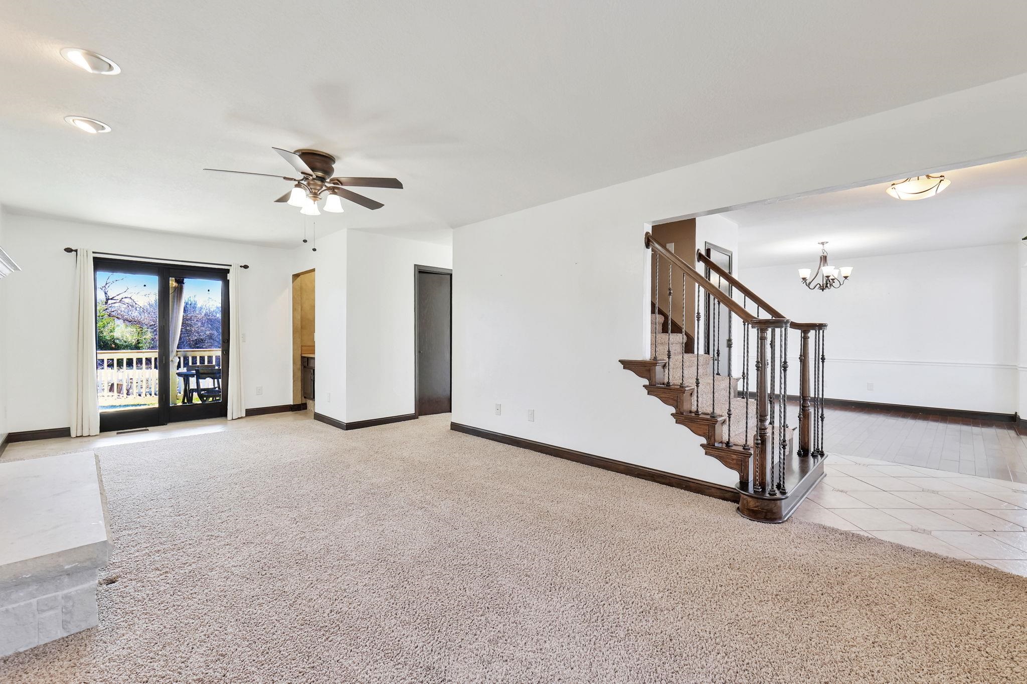 Wichita, Kansas 67226, United States, 4 Bedrooms Bedrooms, ,4 BathroomsBathrooms,Residential,Pending,64326