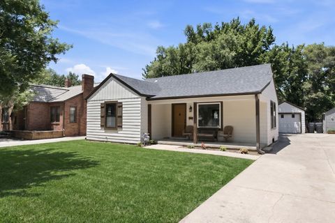 Homes For Sale - 1517 N Coolidge Ave<br/> Wichita, KS 67203