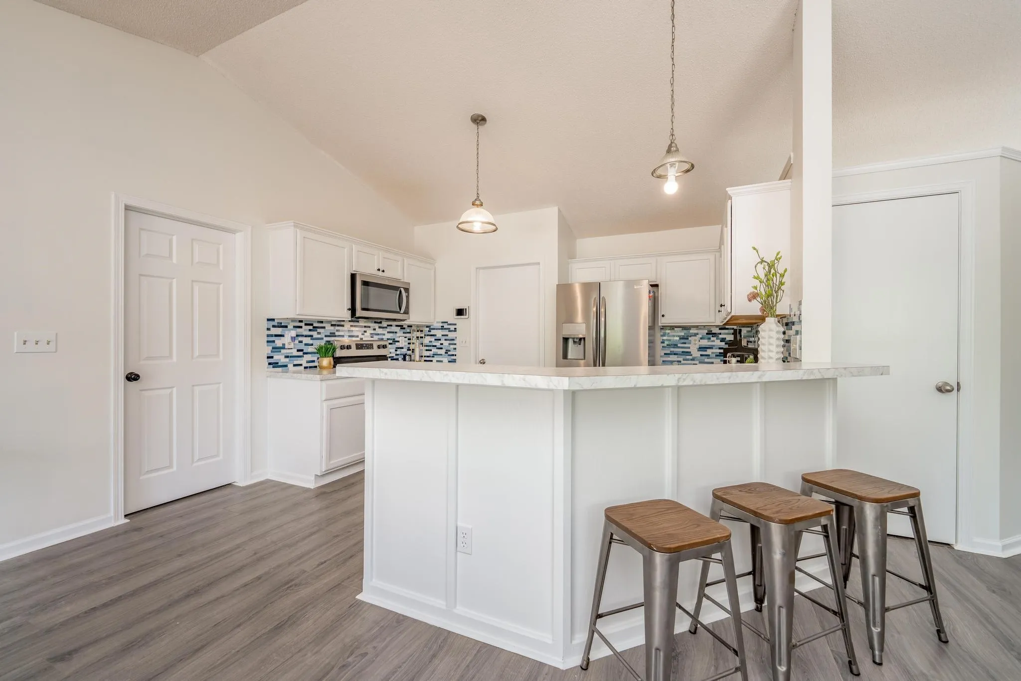 Andover, Kansas 67002, United States, 5 Bedrooms Bedrooms, ,3 BathroomsBathrooms,Residential,Pending,42977