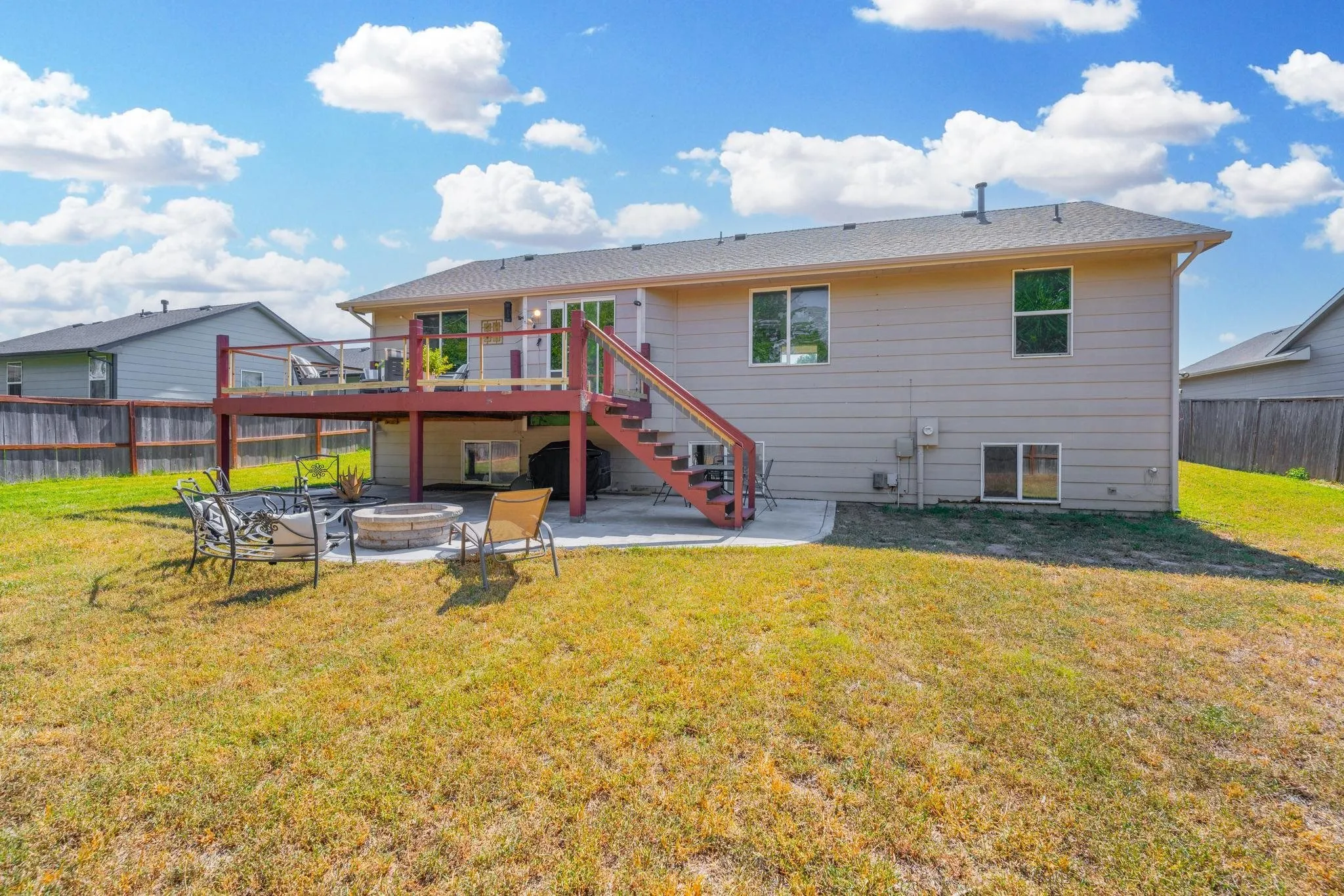 Andover, Kansas 67002, United States, 5 Bedrooms Bedrooms, ,3 BathroomsBathrooms,Residential,Pending,42977