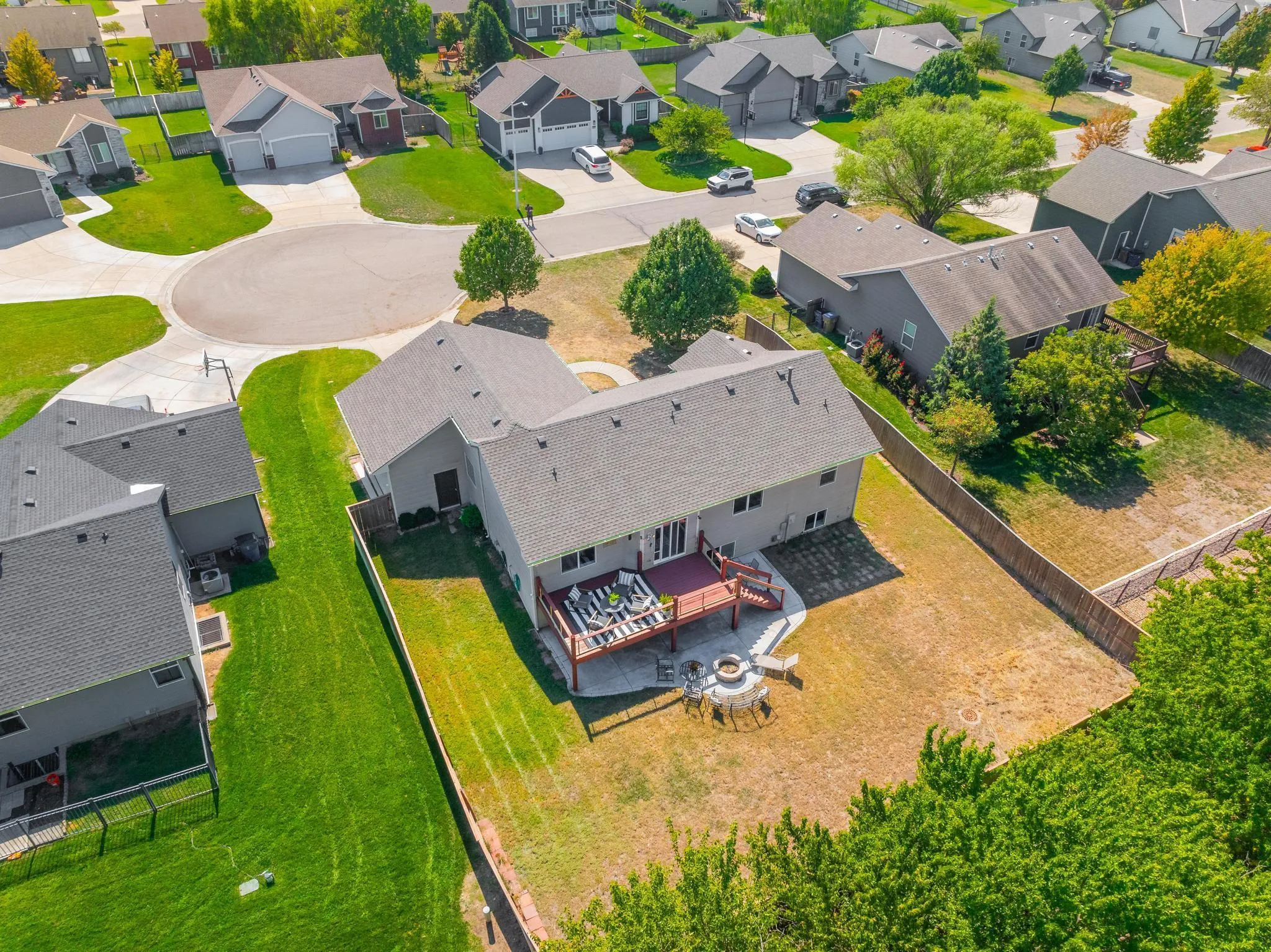 Andover, Kansas 67002, United States, 5 Bedrooms Bedrooms, ,3 BathroomsBathrooms,Residential,Pending,42977