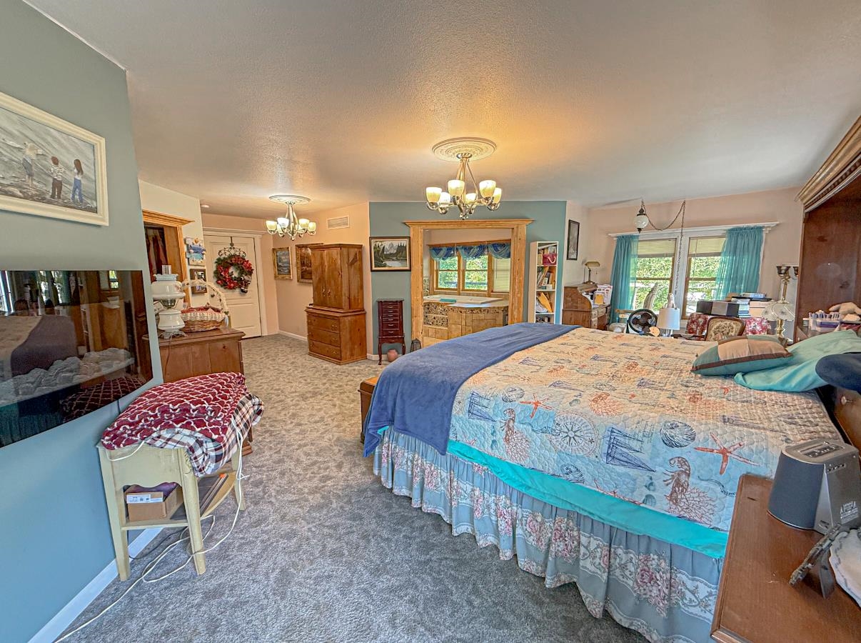 112 S Maple St, Peabody, Kansas image 17
