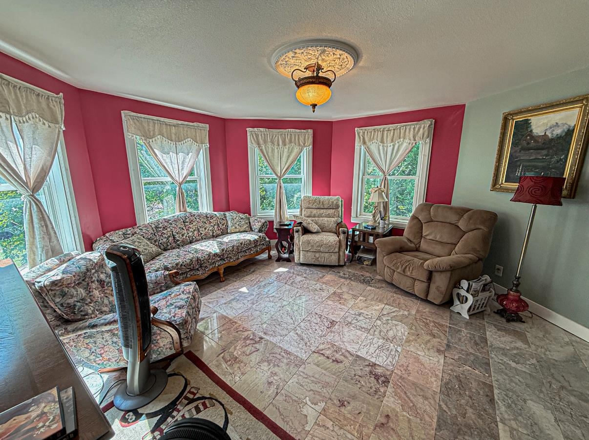 112 S Maple St, Peabody, Kansas image 15