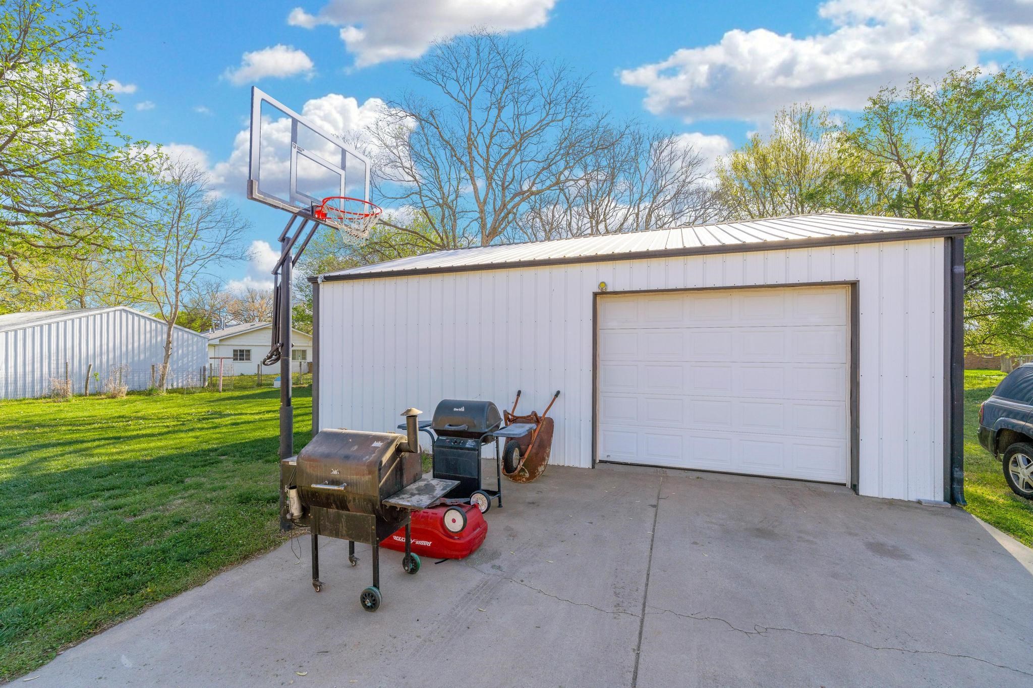 241 S 3rd St, Clearwater, Kansas image 31