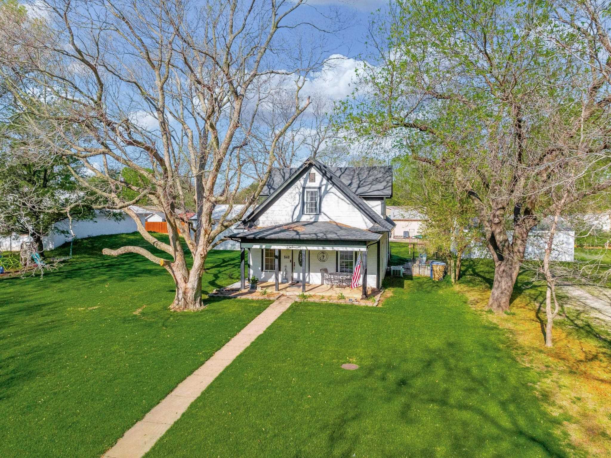 241 S 3rd St, Clearwater, Kansas image 32