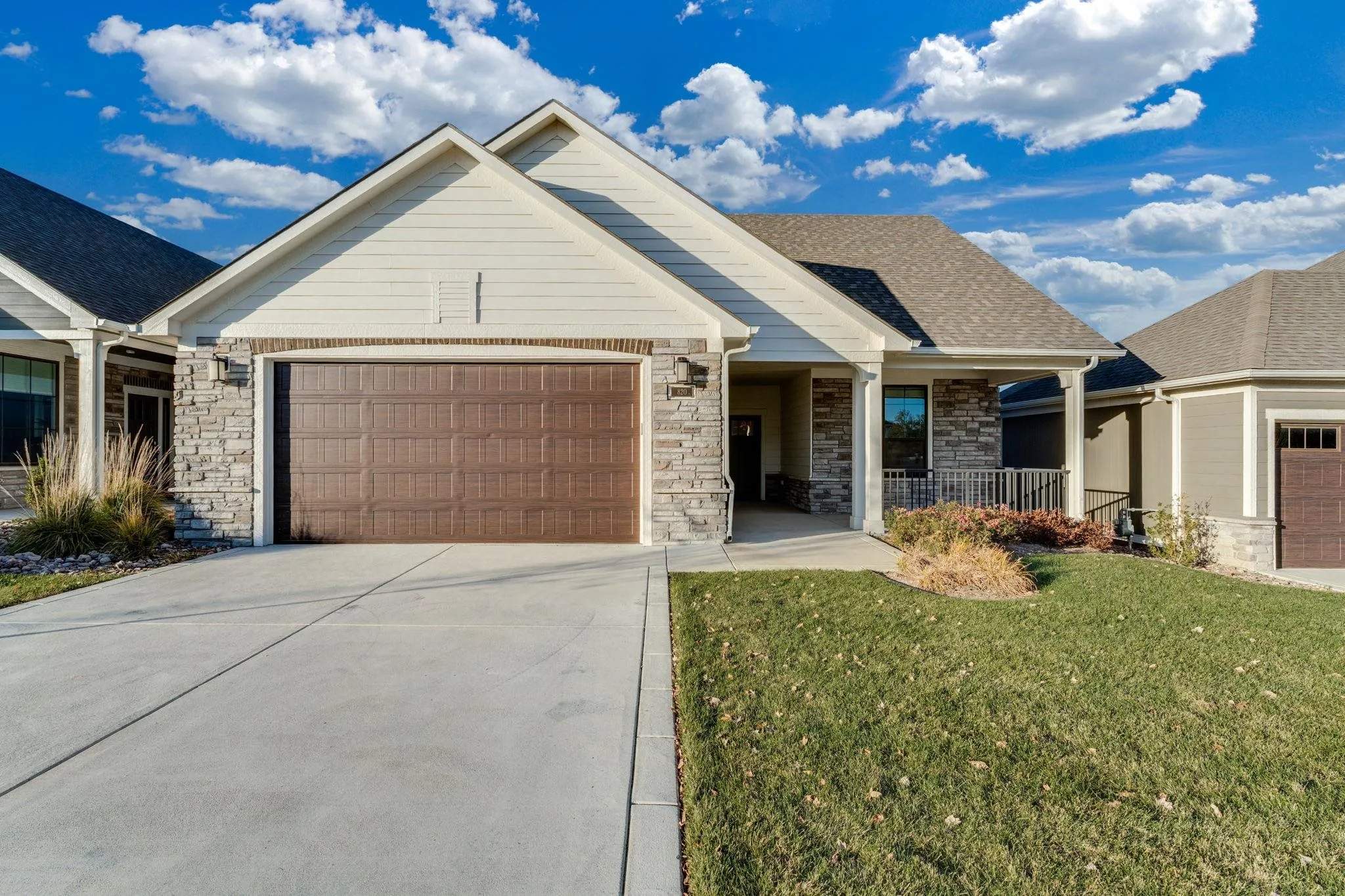 Andover, Kansas 67002, United States, 2 Bedrooms Bedrooms, ,2 BathroomsBathrooms,Residential,Active,244643